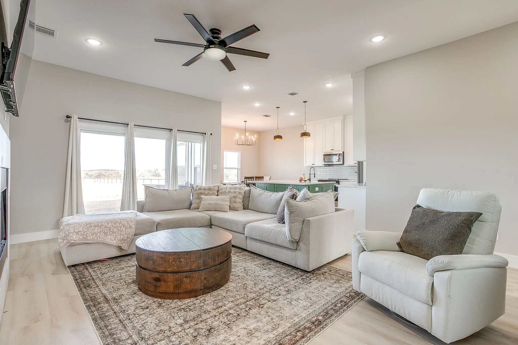 Single Family Residence For Sale in Palo Pinto County , 920 Kite Road, Mineral Wells, Texas 76067, 4 Bedroom, 2 Bathroom, 2 Garage spaces, 1,885 Sqft, built in 2024, mls#21378130, Real Estate Agent in Mineral Wells, Homes For Sale in Palo Pinto county, Homes For Sale in Mineral Wells, Realtor in Mineral Wells Texas, Real Estate Brokerage Independent Realty Texas, Luminita Cordes Realtor