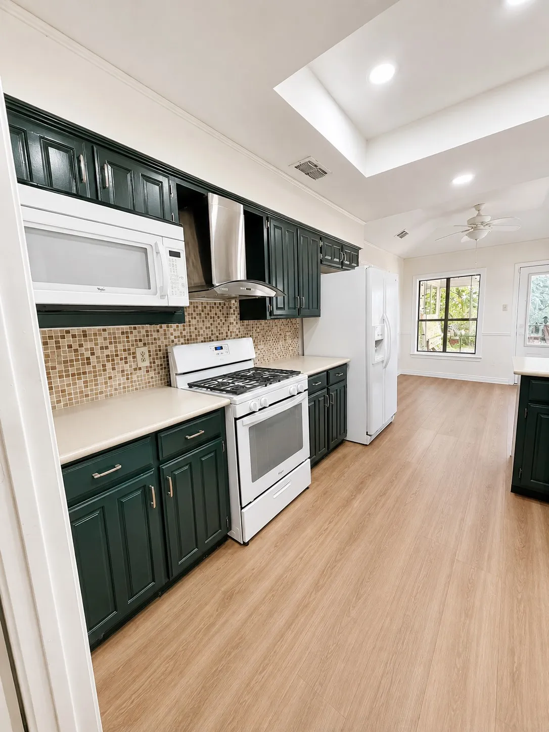 Single Family Residence For Rent in Dallas County , 1213 Parkrow Place, Irving, Texas 75060, 3 Bedroom, 3 Bathroom, 2 Garage spaces, 2,076 Sqft, built in 1984, mls#21379243, Real Estate Agent in Irving, Homes For Rent in Dallas county, Homes For Rent in Irving, Realtor in Irving Texas, Real Estate Brokerage Independent Realty Texas, Luminita Cordes Realtor
