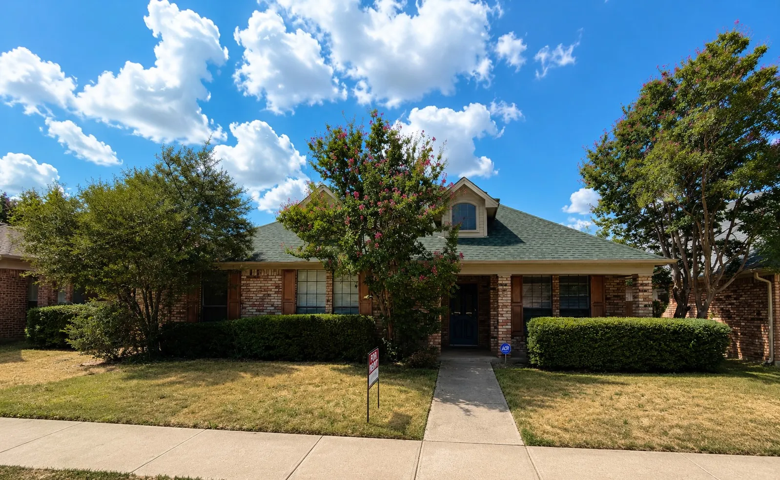 Single Family Residence For Rent in Dallas County , 1213 Parkrow Place, Irving, Texas 75060, 3 Bedroom, 3 Bathroom, 2 Garage spaces, 2,076 Sqft, built in 1984, mls#21379243, Real Estate Agent in Irving, Homes For Rent in Dallas county, Homes For Rent in Irving, Realtor in Irving Texas, Real Estate Brokerage Independent Realty Texas, Luminita Cordes Realtor
