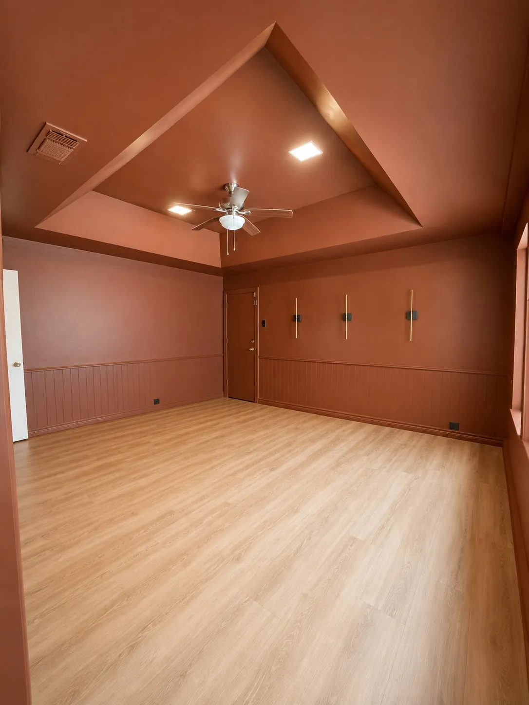 Single Family Residence For Rent in Dallas County , 1213 Parkrow Place, Irving, Texas 75060, 3 Bedroom, 3 Bathroom, 2 Garage spaces, 2,076 Sqft, built in 1984, mls#21379243, Real Estate Agent in Irving, Homes For Rent in Dallas county, Homes For Rent in Irving, Realtor in Irving Texas, Real Estate Brokerage Independent Realty Texas, Luminita Cordes Realtor