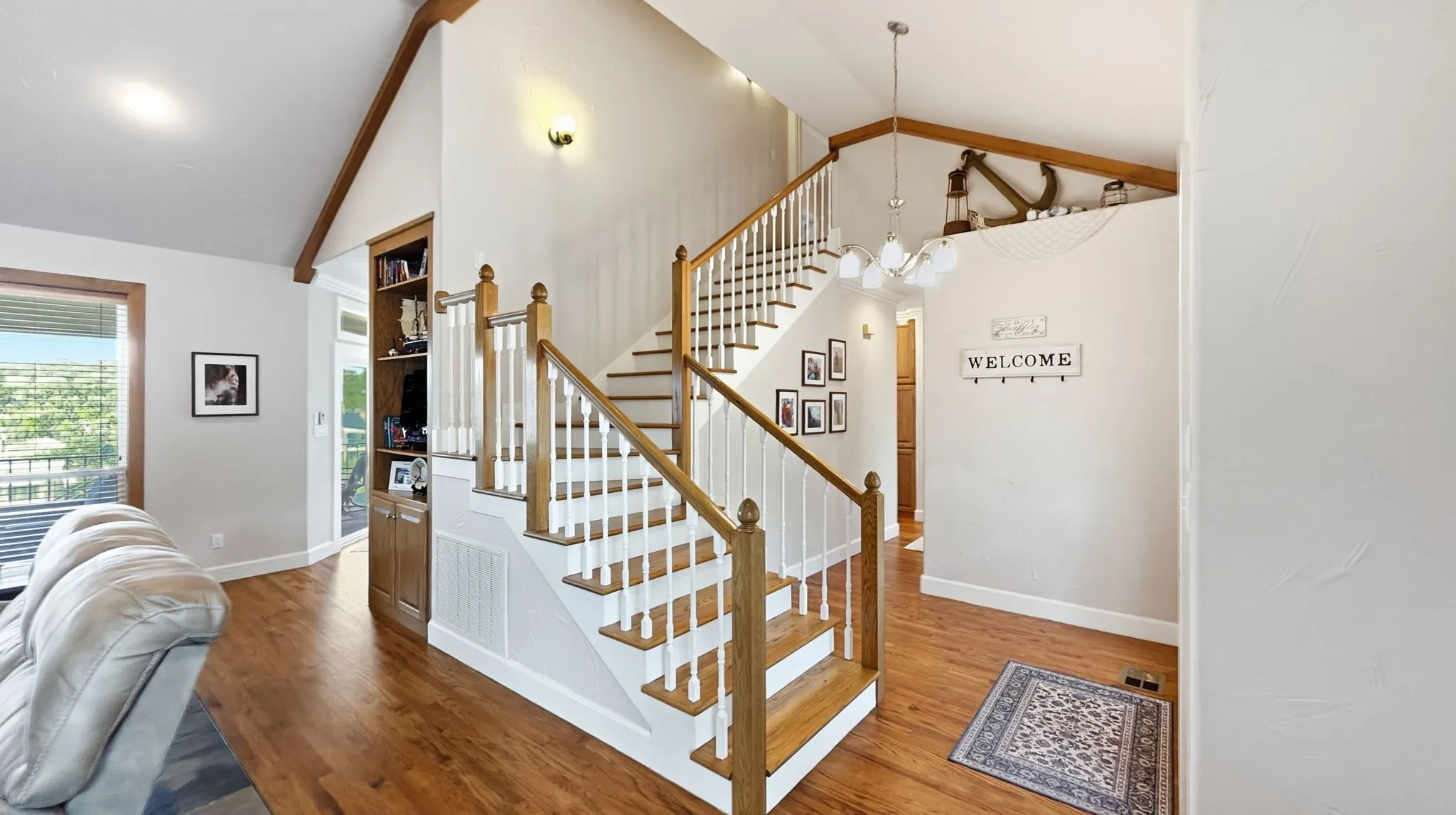 Single Family Residence For Sale in Palo Pinto County , 503 Neeleys Slough Drive, Possum Kingdom Lake, Texas 76449, 4 Bedroom, 3 Bathroom, Garage spaces, 2,338 Sqft, built in 2000, mls#21374415, Real Estate Agent in Possum Kingdom Lake, Homes For Sale in Palo Pinto county, Homes For Sale in Possum Kingdom Lake, Realtor in Possum Kingdom Lake Texas, Real Estate Brokerage Independent Realty Texas, Luminita Cordes Realtor