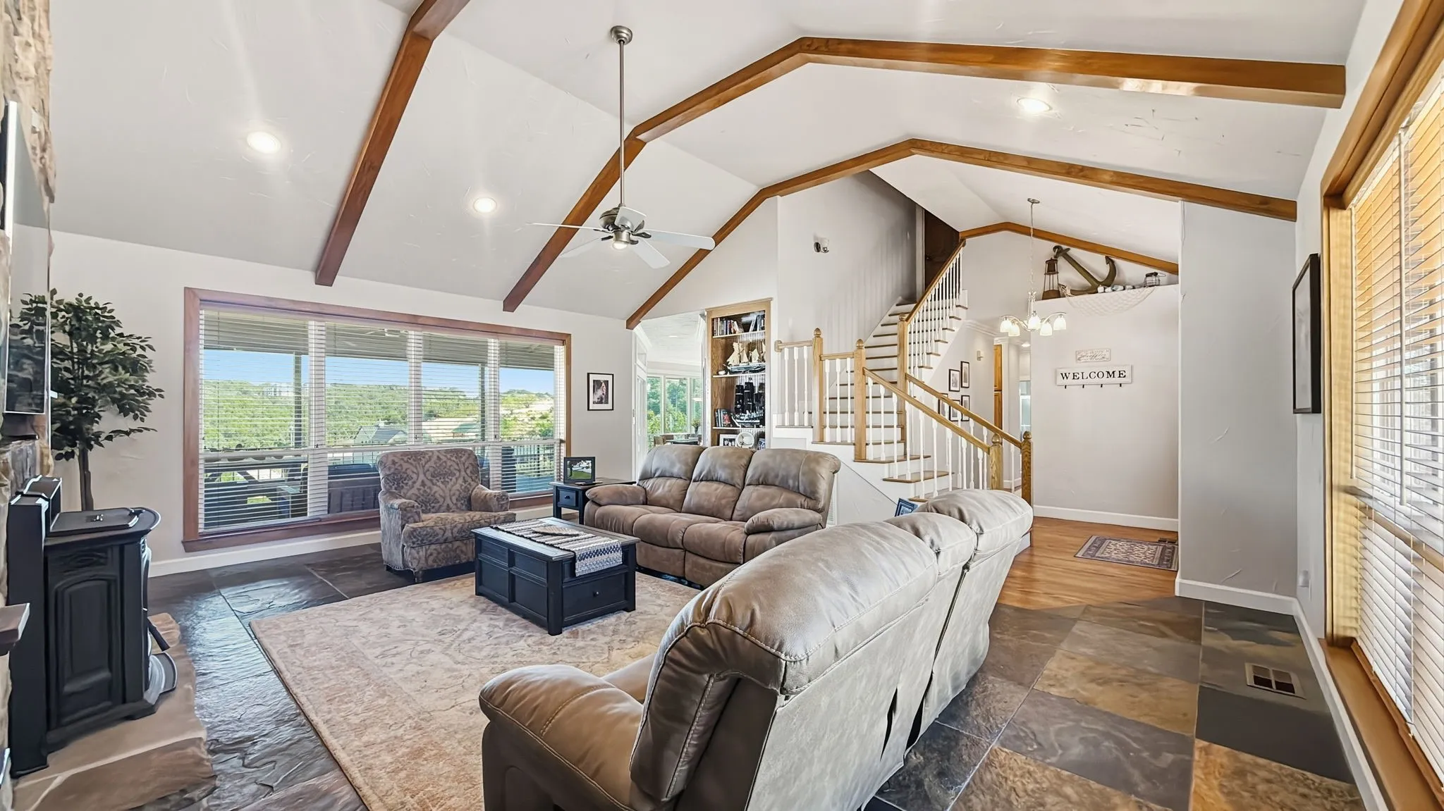 Single Family Residence For Sale in Palo Pinto County , 503 Neeleys Slough Drive, Possum Kingdom Lake, Texas 76449, 4 Bedroom, 3 Bathroom, Garage spaces, 2,338 Sqft, built in 2000, mls#21374415, Real Estate Agent in Possum Kingdom Lake, Homes For Sale in Palo Pinto county, Homes For Sale in Possum Kingdom Lake, Realtor in Possum Kingdom Lake Texas, Real Estate Brokerage Independent Realty Texas, Luminita Cordes Realtor