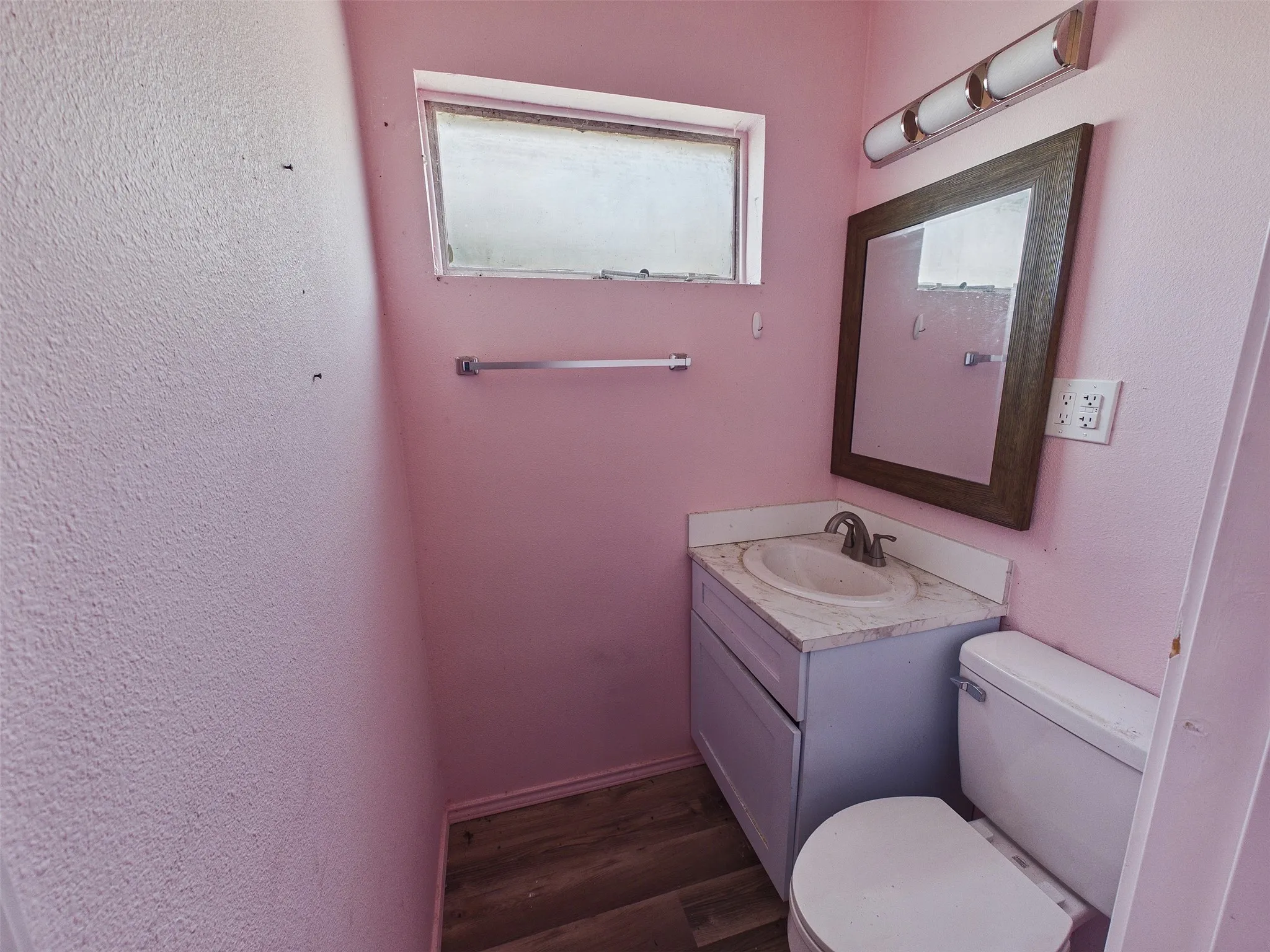 Single Family Residence For Sale in Dallas County , 4410 Harvey Drive, Mesquite, Texas 75150, 3 Bedroom, 2 Bathroom, Garage spaces, 1,442 Sqft, built in 1958, mls#21379129, Real Estate Agent in Mesquite, Homes For Sale in Dallas county, Homes For Sale in Mesquite, Realtor in Mesquite Texas, Real Estate Brokerage Independent Realty Texas, Luminita Cordes Realtor