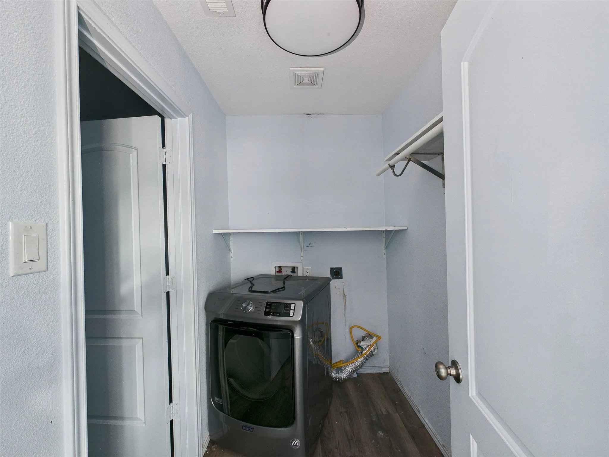 Single Family Residence For Sale in Dallas County , 4410 Harvey Drive, Mesquite, Texas 75150, 3 Bedroom, 2 Bathroom, Garage spaces, 1,442 Sqft, built in 1958, mls#21379129, Real Estate Agent in Mesquite, Homes For Sale in Dallas county, Homes For Sale in Mesquite, Realtor in Mesquite Texas, Real Estate Brokerage Independent Realty Texas, Luminita Cordes Realtor