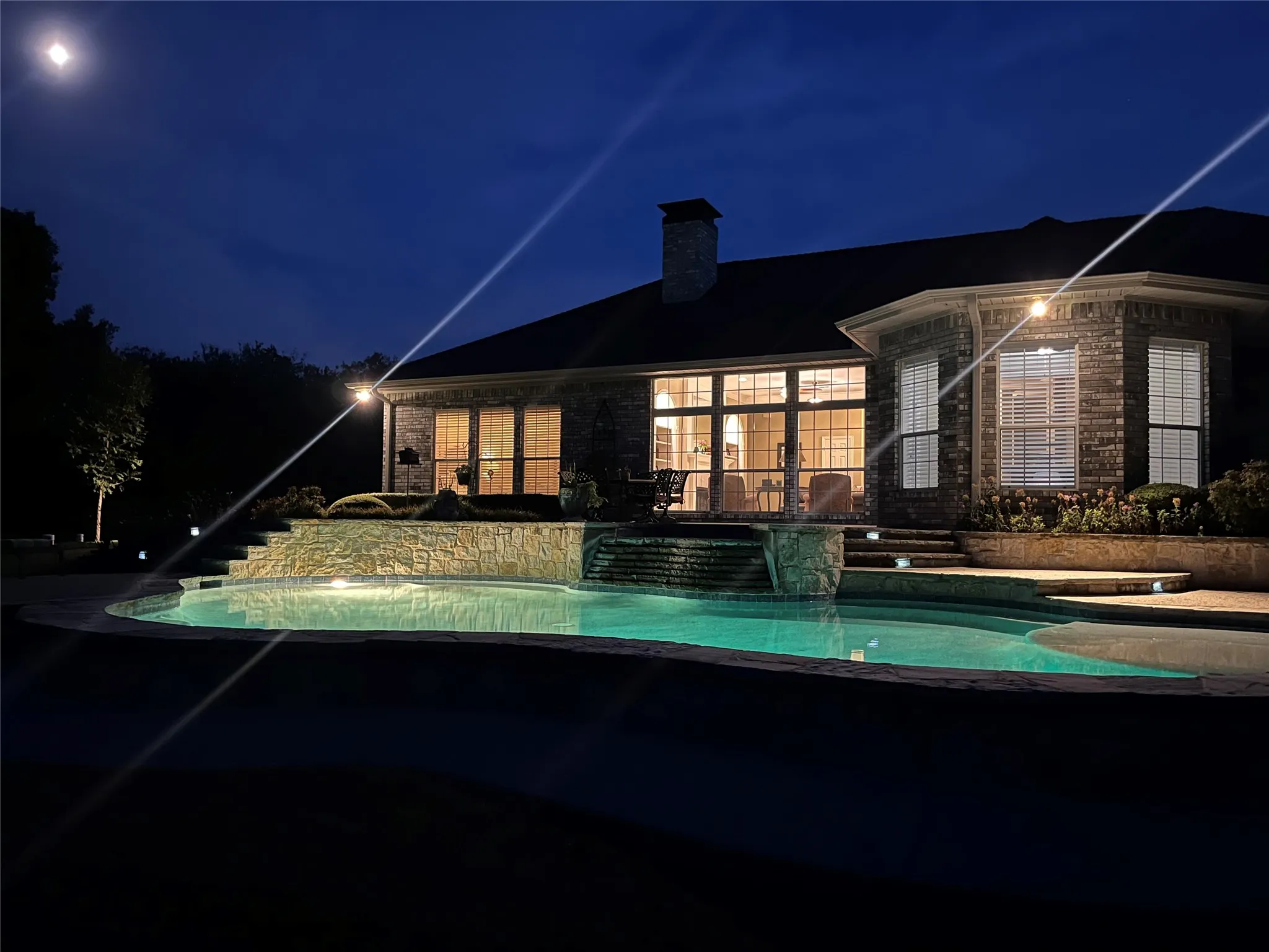 Single Family Residence For Sale in Cooke County , 301 Hillside Drive, Muenster, Texas 76252, 3 Bedroom, 3 Bathroom, 4 Garage spaces, 2,609 Sqft, built in 1999, mls#21377276, Real Estate Agent in Muenster, Homes For Sale in Cooke county, Homes For Sale in Muenster, Realtor in Muenster Texas, Real Estate Brokerage Independent Realty Texas, Luminita Cordes Realtor