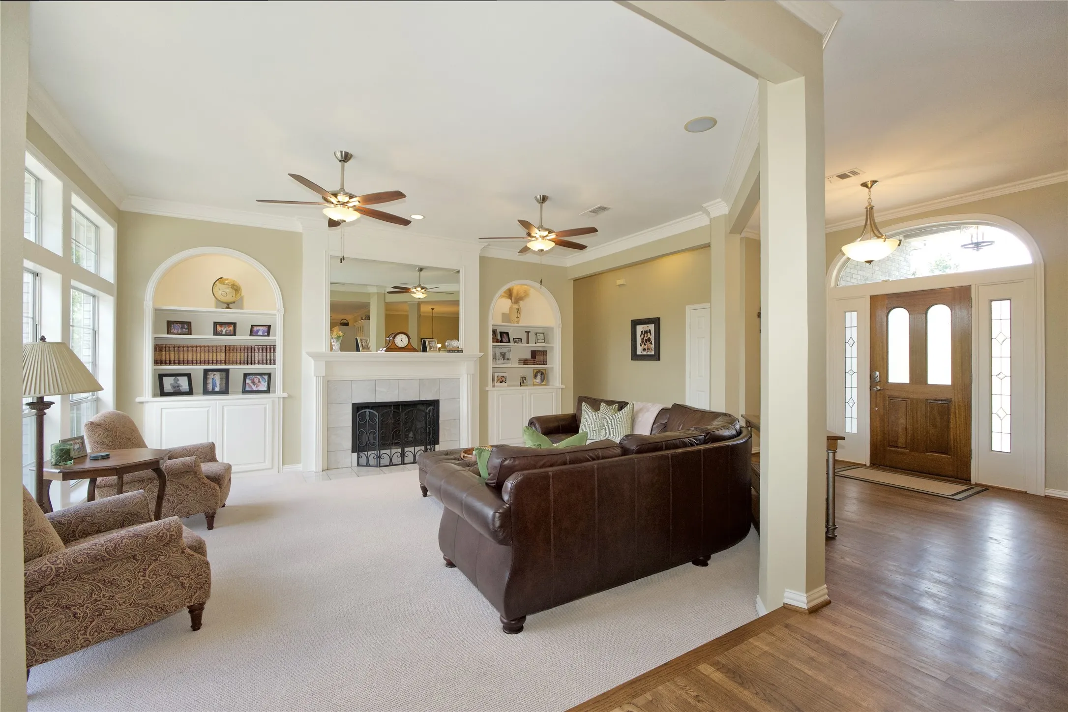 Single Family Residence For Sale in Cooke County , 301 Hillside Drive, Muenster, Texas 76252, 3 Bedroom, 3 Bathroom, 4 Garage spaces, 2,609 Sqft, built in 1999, mls#21377276, Real Estate Agent in Muenster, Homes For Sale in Cooke county, Homes For Sale in Muenster, Realtor in Muenster Texas, Real Estate Brokerage Independent Realty Texas, Luminita Cordes Realtor