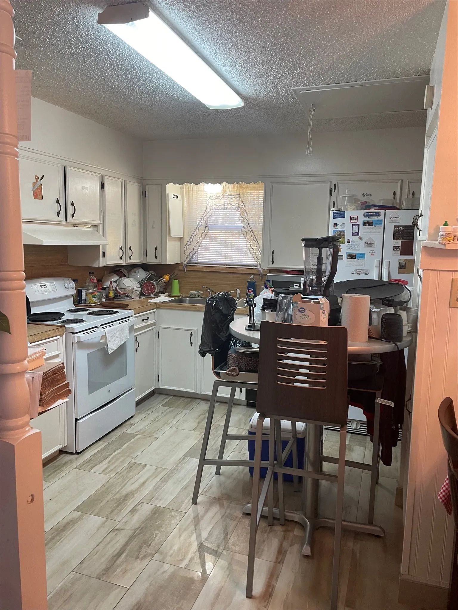 Single Family Residence For Sale in Dallas County , 1130 Glenwick Lane, Irving, Texas 75060, 4 Bedroom, 2 Bathroom, 2 Garage spaces, 1,153 Sqft, built in 1960, mls#21378078, Real Estate Agent in Irving, Homes For Sale in Dallas county, Homes For Sale in Irving, Realtor in Irving Texas, Real Estate Brokerage Independent Realty Texas, Luminita Cordes Realtor