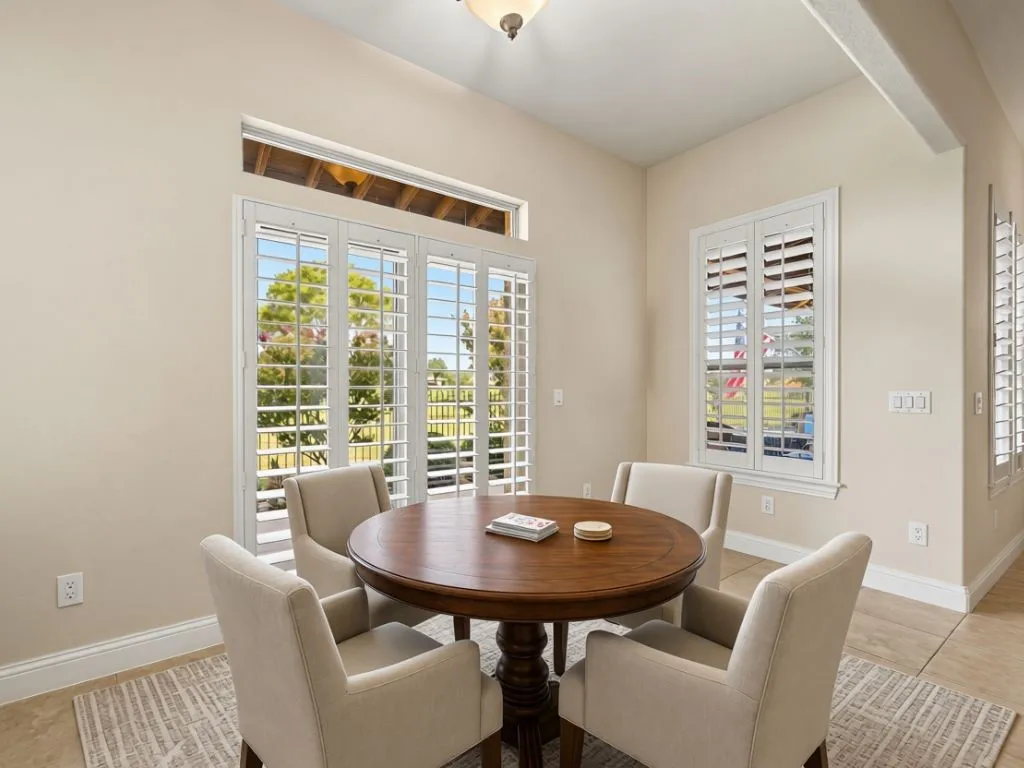 Sunroom, great for playing cards, , virtually staged
