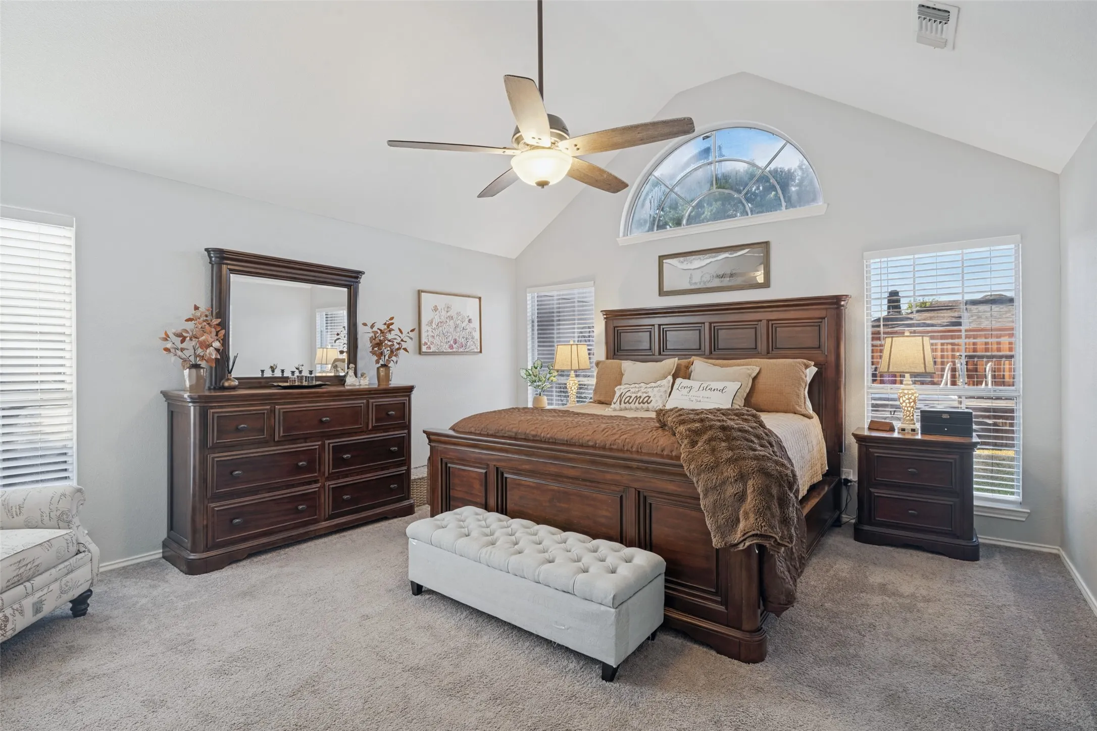 Single Family Residence For Sale in Dallas County , 8317 Trail Lake Drive, Rowlett, Texas 75088, 4 Bedroom, 2 Bathroom, 2 Garage spaces, 1,998 Sqft, built in 1990, mls#21378917, Real Estate Agent in Rowlett, Homes For Sale in Dallas county, Homes For Sale in Rowlett, Realtor in Rowlett Texas, Real Estate Brokerage Independent Realty Texas, Luminita Cordes Realtor