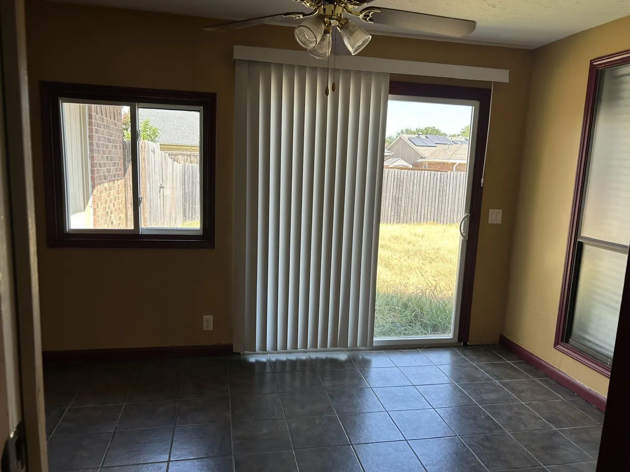 Single Family Residence For Rent in Collin County , 1125 Glyndon Drive, Plano, Texas 75023, 4 Bedroom, 2 Bathroom, 2 Garage spaces, 1,636 Sqft, built in 1982, mls#21379258, Real Estate Agent in Plano, Homes For Rent in Collin county, Homes For Rent in Plano, Realtor in Plano Texas, Real Estate Brokerage Independent Realty Texas, Luminita Cordes Realtor