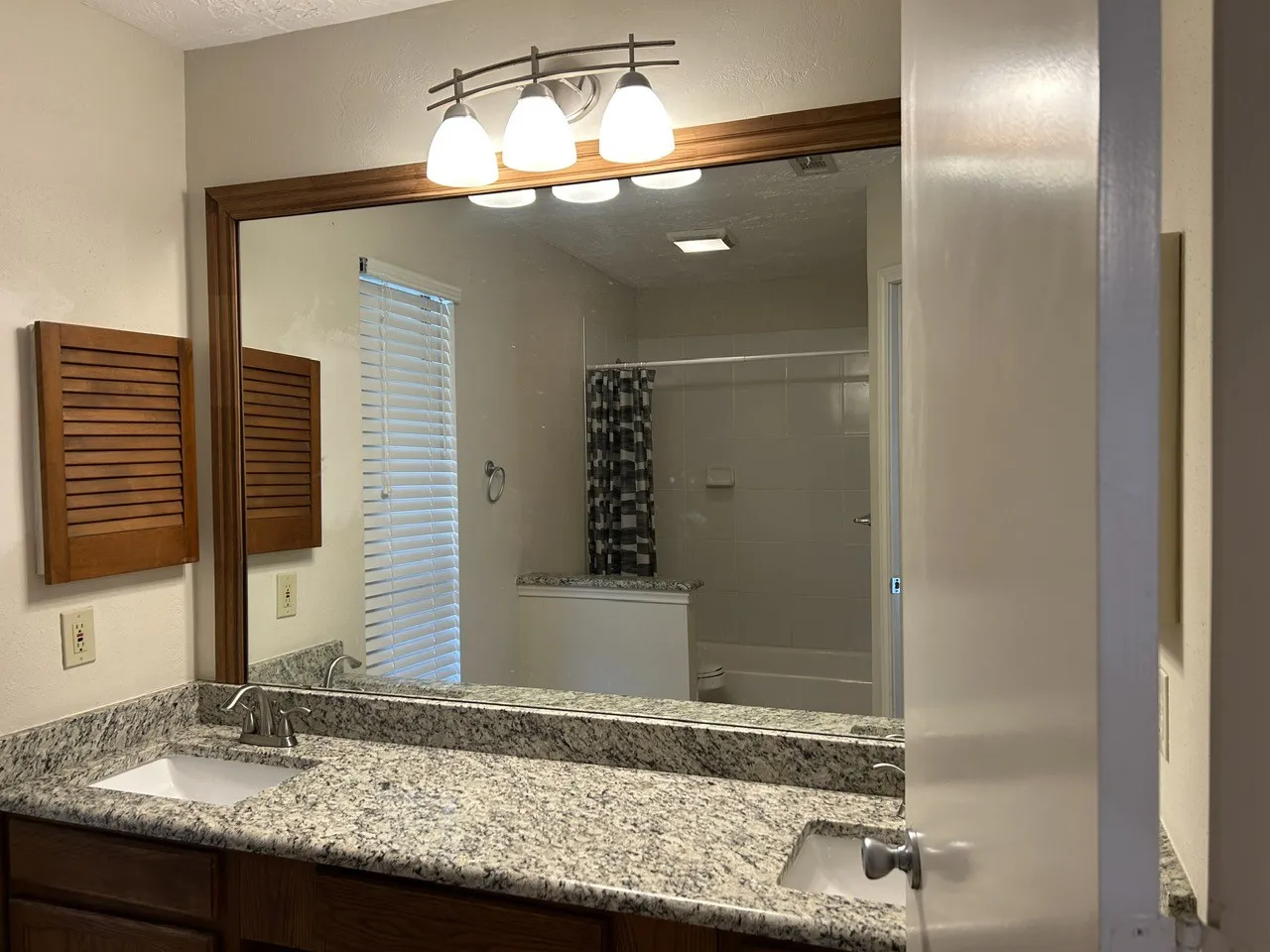Single Family Residence For Rent in Collin County , 1125 Glyndon Drive, Plano, Texas 75023, 4 Bedroom, 2 Bathroom, 2 Garage spaces, 1,636 Sqft, built in 1982, mls#21379258, Real Estate Agent in Plano, Homes For Rent in Collin county, Homes For Rent in Plano, Realtor in Plano Texas, Real Estate Brokerage Independent Realty Texas, Luminita Cordes Realtor