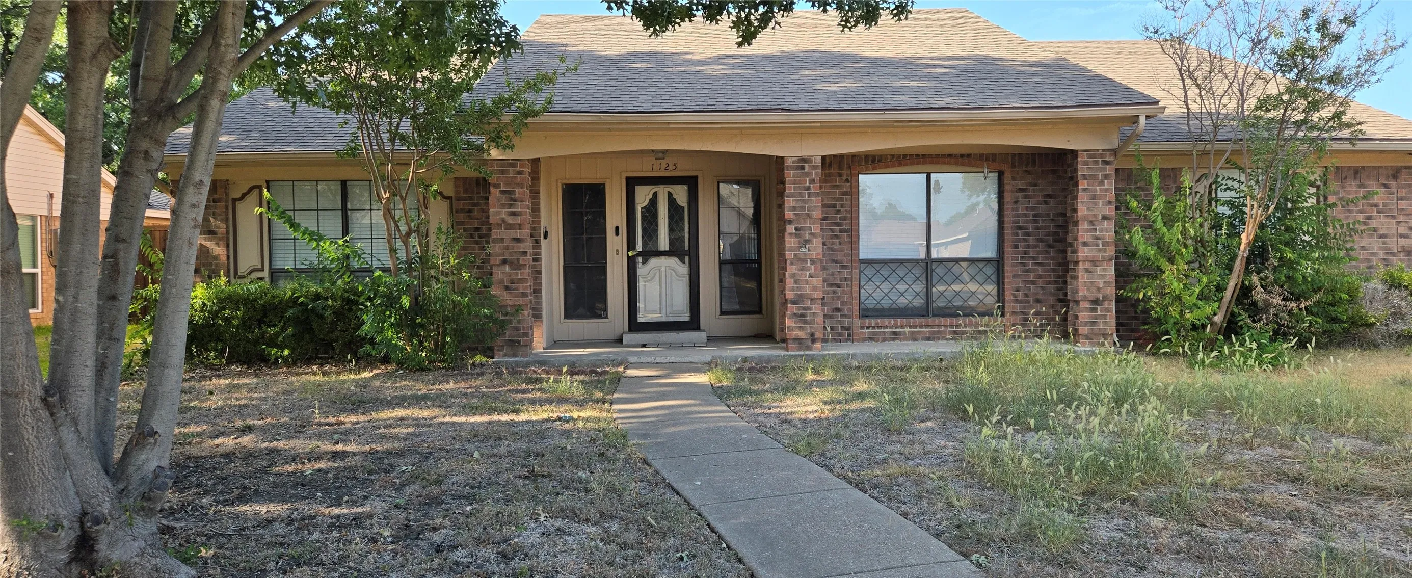 Single Family Residence For Rent in Collin County , 1125 Glyndon Drive, Plano, Texas 75023, 4 Bedroom, 2 Bathroom, 2 Garage spaces, 1,636 Sqft, built in 1982, mls#21379258, Real Estate Agent in Plano, Homes For Rent in Collin county, Homes For Rent in Plano, Realtor in Plano Texas, Real Estate Brokerage Independent Realty Texas, Luminita Cordes Realtor