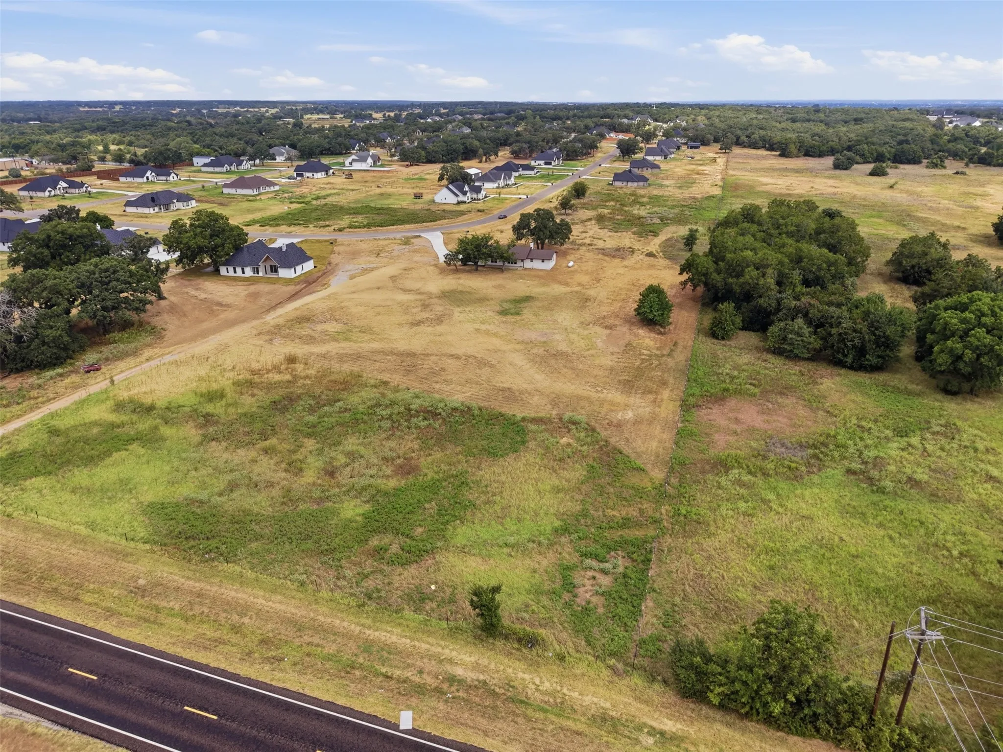 Single Family Residence For Sale in Parker County , 1024 Arbor Vista Drive, Azle, Texas 76020, 3 Bedroom, 2 Bathroom, 2 Garage spaces, 1,515 Sqft, built in 1973, mls#21378993, Real Estate Agent in Azle, Homes For Sale in Parker county, Homes For Sale in Azle, Realtor in Azle Texas, Real Estate Brokerage Independent Realty Texas, Luminita Cordes Realtor