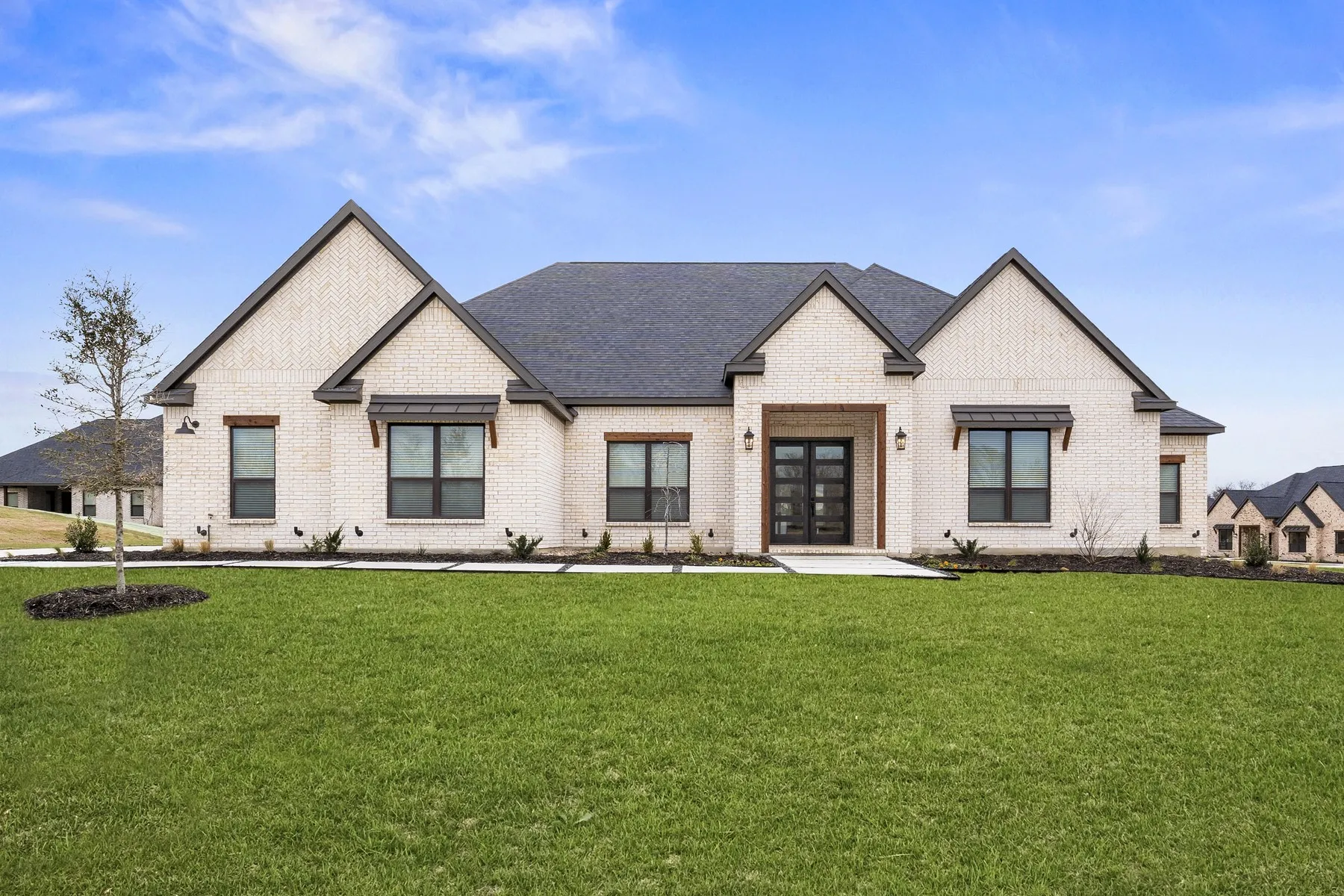 Single Family Residence For Sale in Denton County , 132 Willow Oak Drive, Krugerville, Texas 76227, 4 Bedroom, 4 Bathroom, 3 Garage spaces, 3,191 Sqft, built in 2023, mls#21379260, Real Estate Agent in Krugerville, Homes For Sale in Denton county, Homes For Sale in Krugerville, Realtor in Krugerville Texas, Real Estate Brokerage Independent Realty Texas, Luminita Cordes Realtor