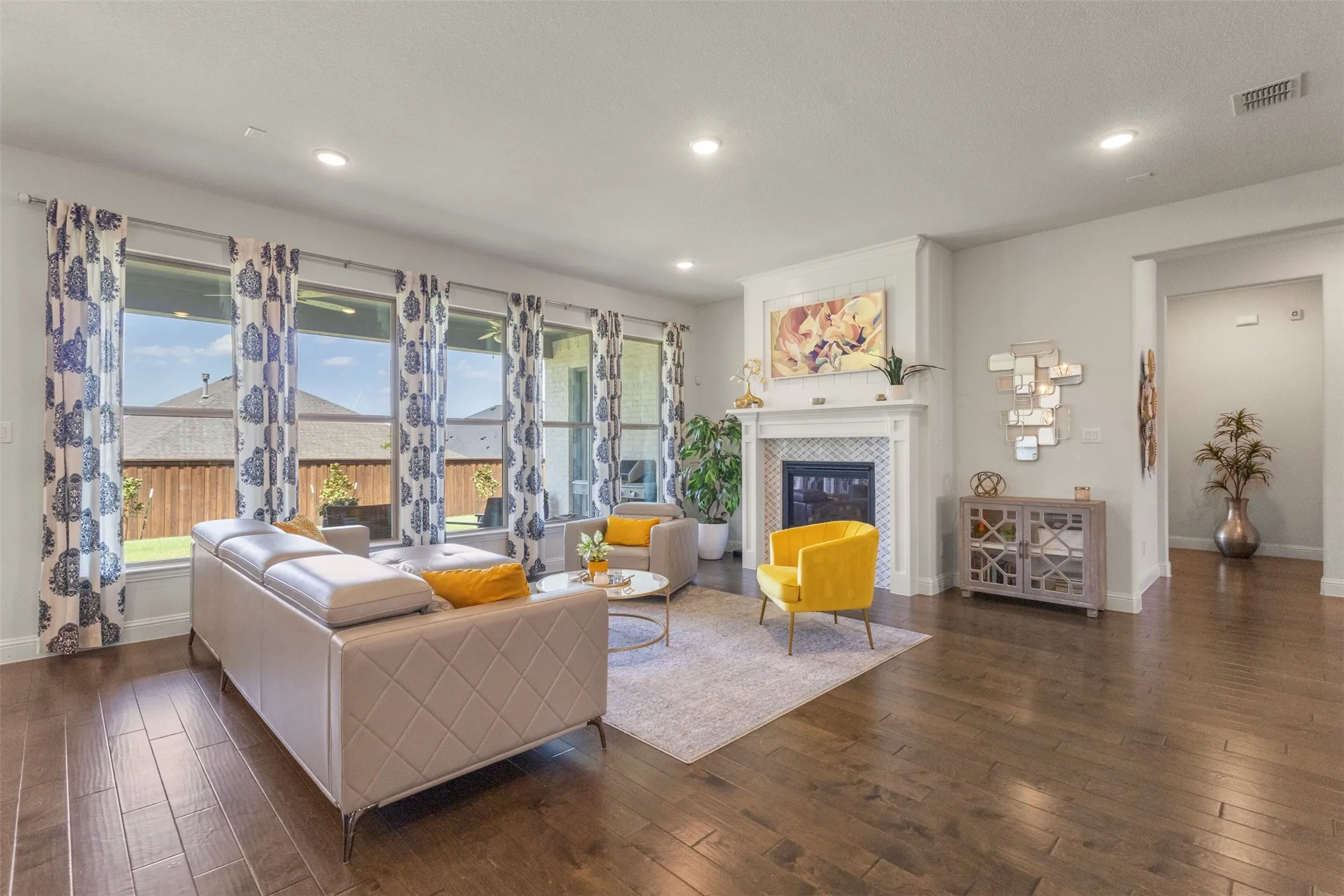 Single Family Residence For Sale in Tarrant County , 1228 Marigold Lane, Haslet, Texas 76052, 4 Bedroom, 4 Bathroom, 3 Garage spaces, 3,687 Sqft, built in 2019, mls#21378967, Real Estate Agent in Haslet, Homes For Sale in Tarrant county, Homes For Sale in Haslet, Realtor in Haslet Texas, Real Estate Brokerage Independent Realty Texas, Luminita Cordes Realtor