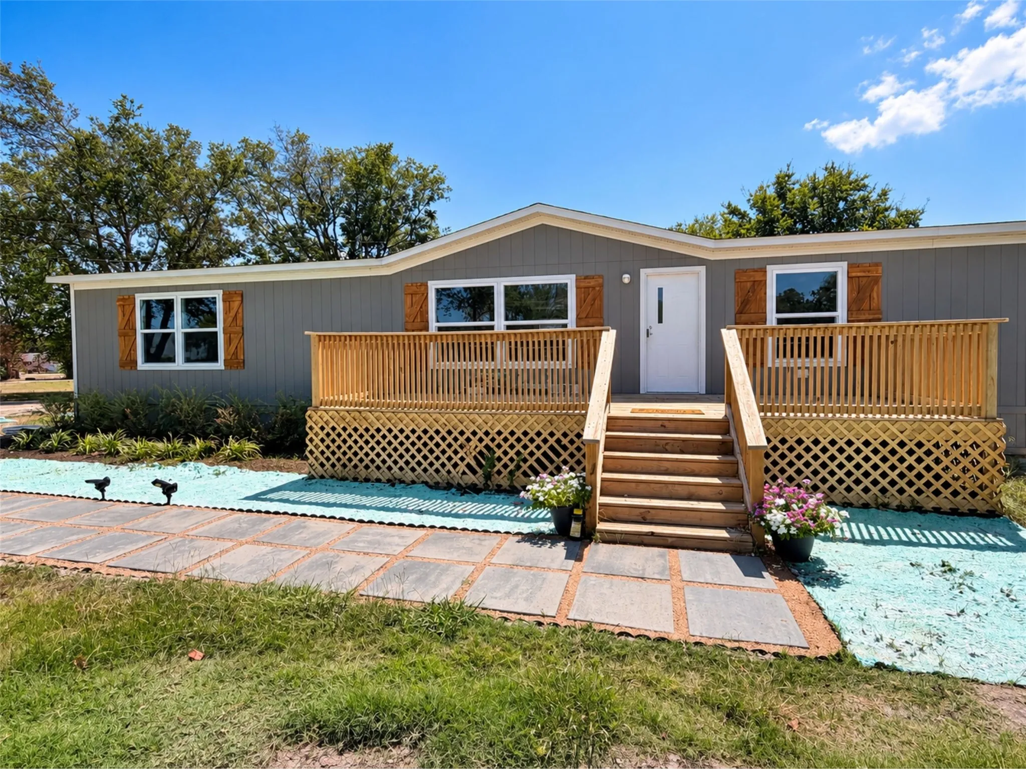 Manufactured Home For Sale in Hunt County , 256 County Road 3101, Greenville, Texas 75402, 3 Bedroom, 2 Bathroom, Garage spaces, 1,564 Sqft, built in 2023, mls#21379252, Real Estate Agent in Greenville, Homes For Sale in Hunt county, Homes For Sale in Greenville, Realtor in Greenville Texas, Real Estate Brokerage Independent Realty Texas, Luminita Cordes Realtor