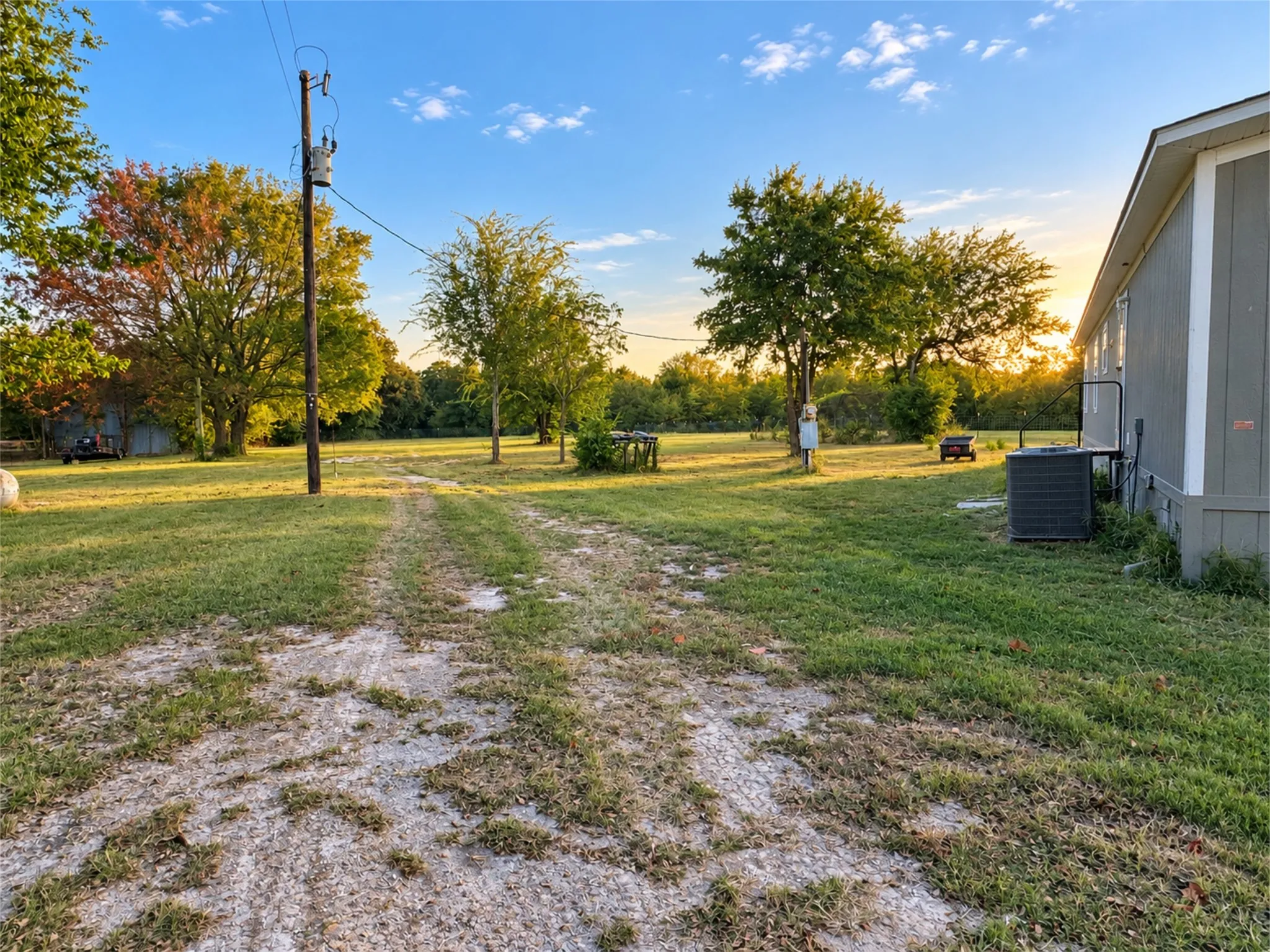 Manufactured Home For Sale in Hunt County , 256 County Road 3101, Greenville, Texas 75402, 3 Bedroom, 2 Bathroom, Garage spaces, 1,564 Sqft, built in 2023, mls#21379252, Real Estate Agent in Greenville, Homes For Sale in Hunt county, Homes For Sale in Greenville, Realtor in Greenville Texas, Real Estate Brokerage Independent Realty Texas, Luminita Cordes Realtor