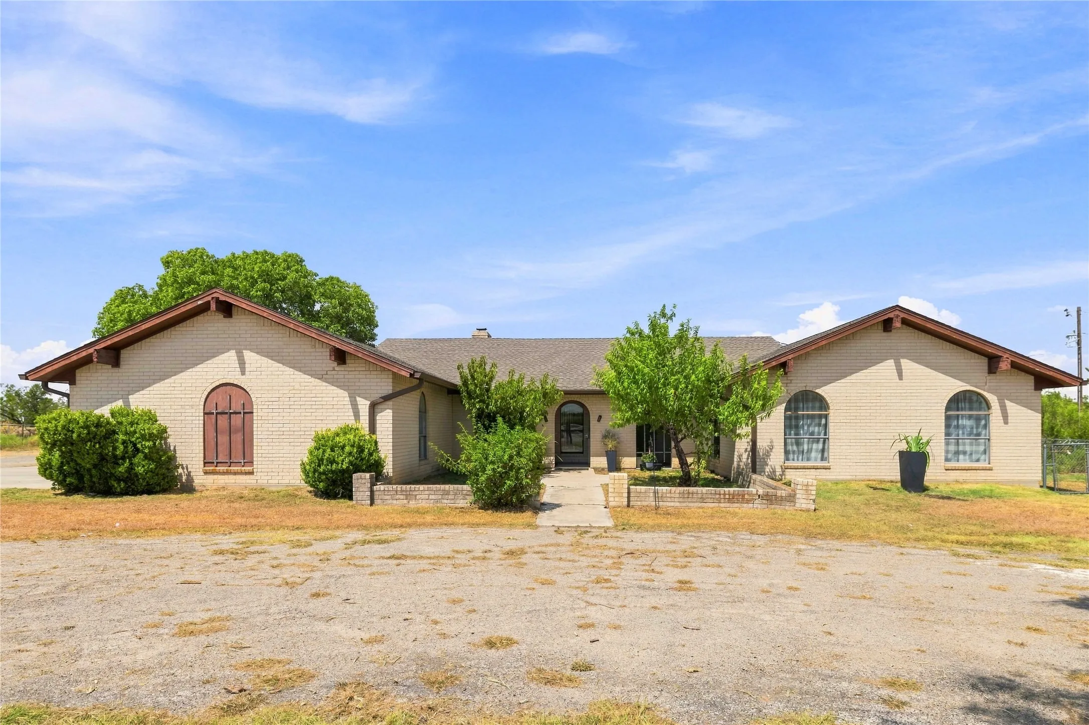 Single Family Residence For Sale in Brown County , 8351 Highway 84-183 E, Zephyr, Texas 76890, 4 Bedroom, 2 Bathroom, 2 Garage spaces, 2,555 Sqft, built in 0, mls#21378215, Real Estate Agent in Zephyr, Homes For Sale in Brown county, Homes For Sale in Zephyr, Realtor in Zephyr Texas, Real Estate Brokerage Independent Realty Texas, Luminita Cordes Realtor