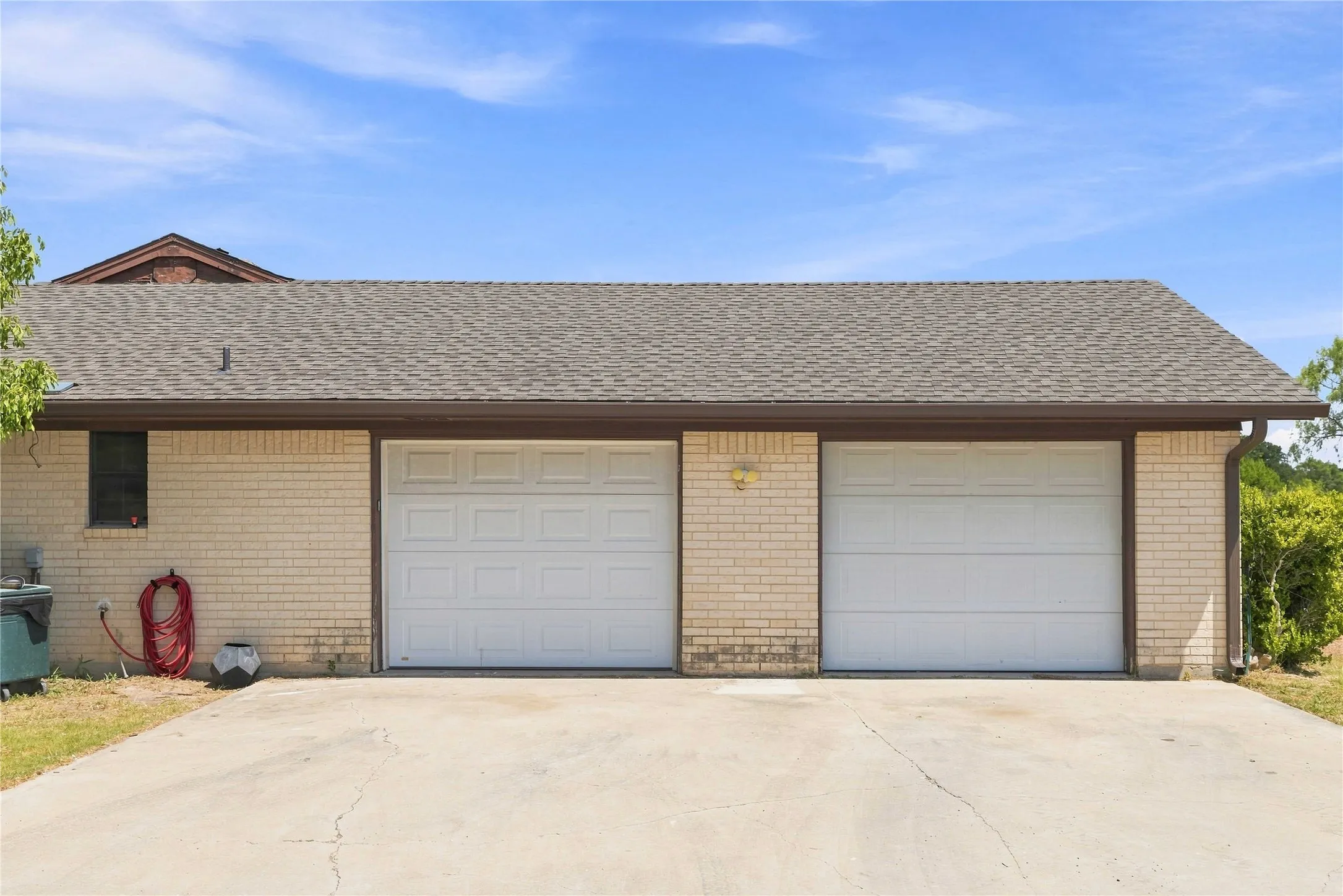 Single Family Residence For Sale in Brown County , 8351 Highway 84-183 E, Zephyr, Texas 76890, 4 Bedroom, 2 Bathroom, 2 Garage spaces, 2,555 Sqft, built in 0, mls#21378215, Real Estate Agent in Zephyr, Homes For Sale in Brown county, Homes For Sale in Zephyr, Realtor in Zephyr Texas, Real Estate Brokerage Independent Realty Texas, Luminita Cordes Realtor