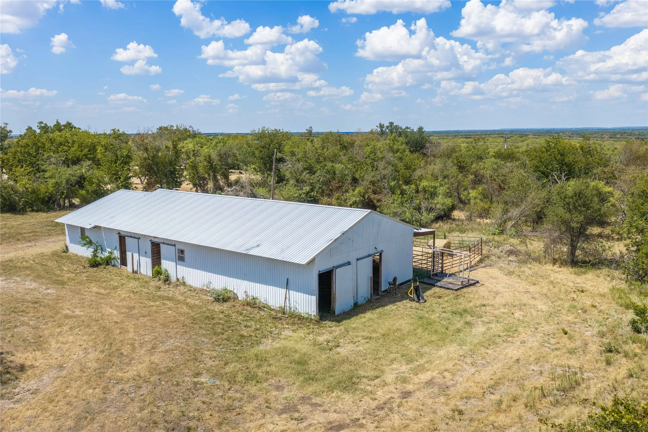 Single Family Residence For Sale in Brown County , 8351 Highway 84-183 E, Zephyr, Texas 76890, 4 Bedroom, 2 Bathroom, 2 Garage spaces, 2,555 Sqft, built in 0, mls#21378215, Real Estate Agent in Zephyr, Homes For Sale in Brown county, Homes For Sale in Zephyr, Realtor in Zephyr Texas, Real Estate Brokerage Independent Realty Texas, Luminita Cordes Realtor