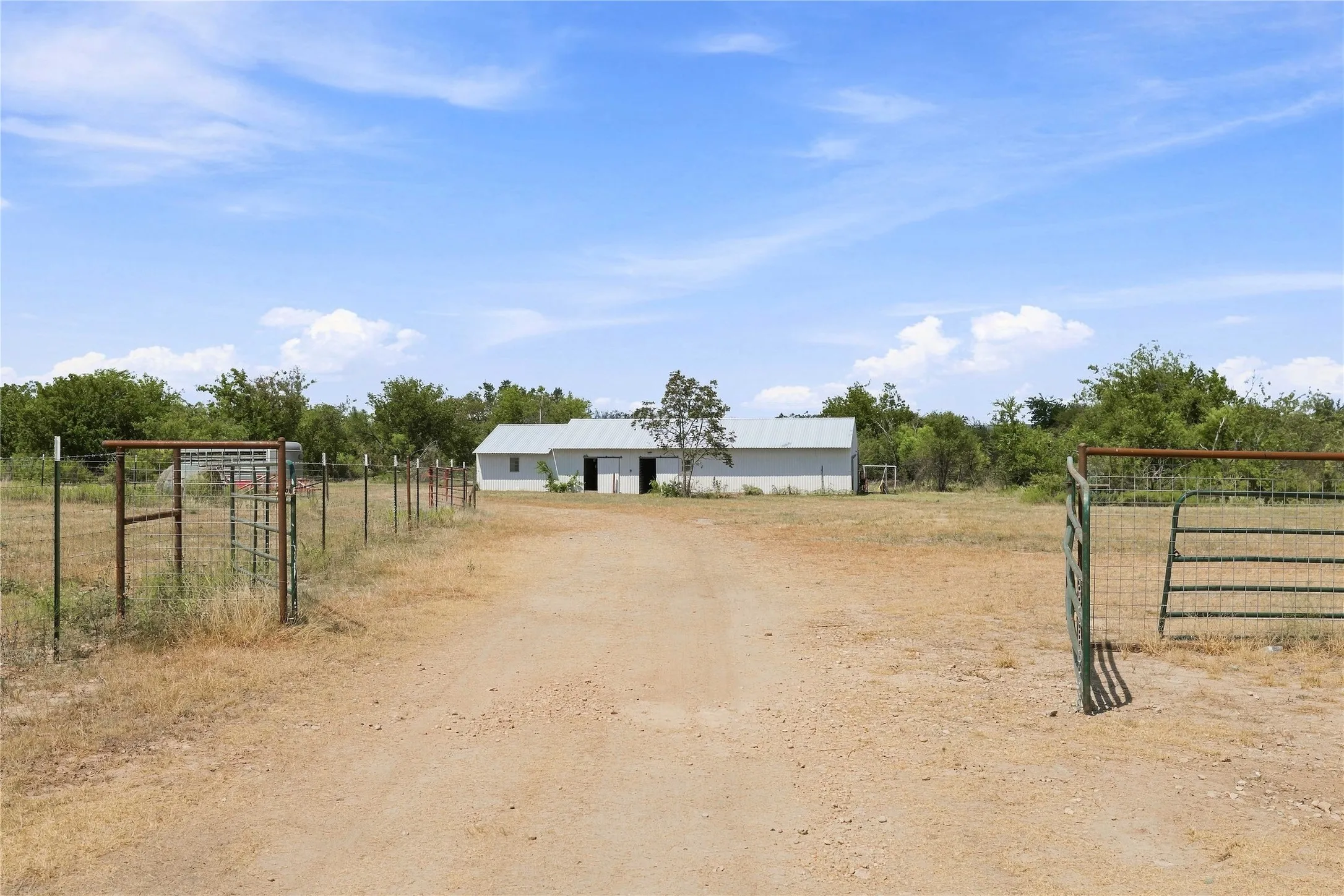 Single Family Residence For Sale in Brown County , 8351 Highway 84-183 E, Zephyr, Texas 76890, 4 Bedroom, 2 Bathroom, 2 Garage spaces, 2,555 Sqft, built in 0, mls#21378215, Real Estate Agent in Zephyr, Homes For Sale in Brown county, Homes For Sale in Zephyr, Realtor in Zephyr Texas, Real Estate Brokerage Independent Realty Texas, Luminita Cordes Realtor