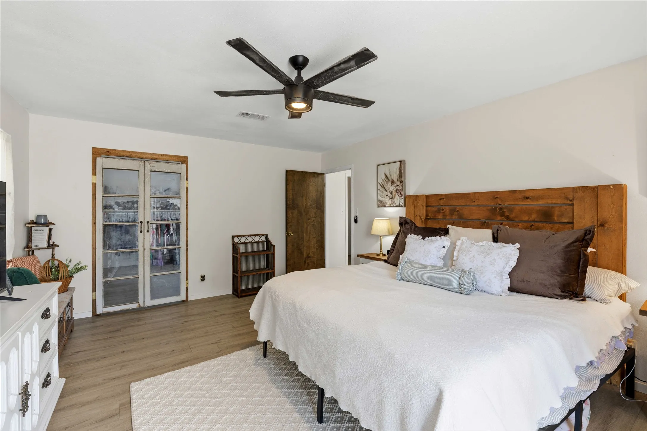 Single Family Residence For Sale in Brown County , 8351 Highway 84-183 E, Zephyr, Texas 76890, 4 Bedroom, 2 Bathroom, 2 Garage spaces, 2,555 Sqft, built in 0, mls#21378215, Real Estate Agent in Zephyr, Homes For Sale in Brown county, Homes For Sale in Zephyr, Realtor in Zephyr Texas, Real Estate Brokerage Independent Realty Texas, Luminita Cordes Realtor