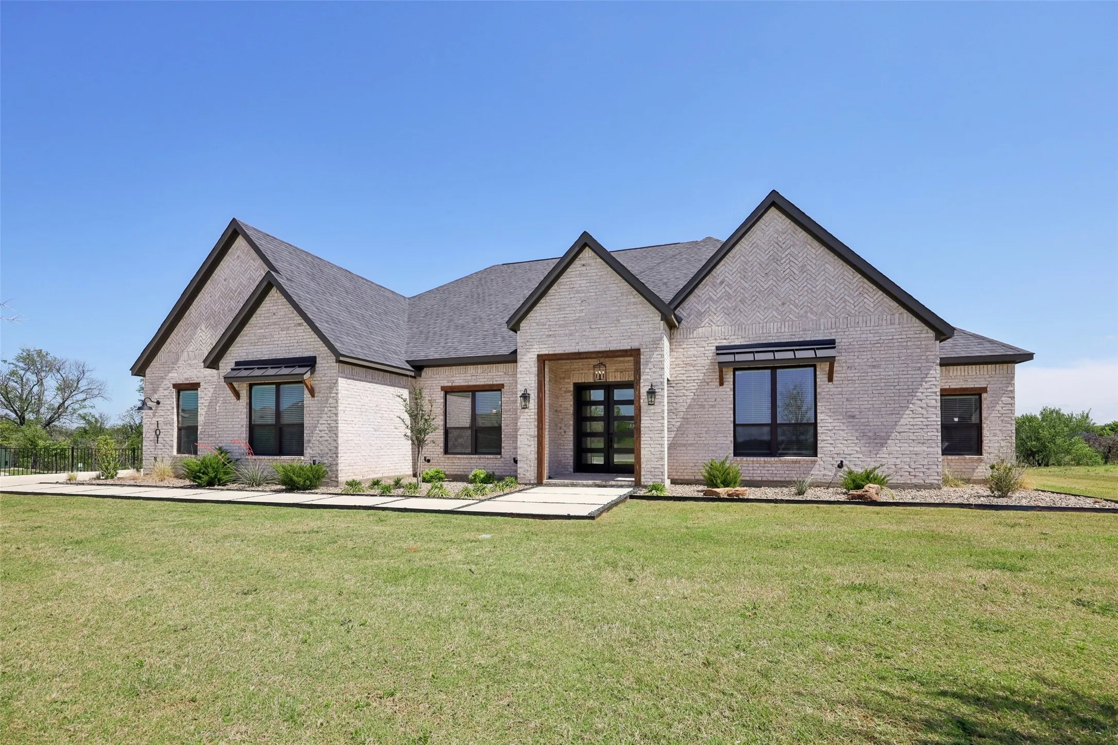 Single Family Residence For Sale in Denton County , 132 Peachleaf Drive, Krugerville, Texas 76227, 4 Bedroom, 4 Bathroom, 3 Garage spaces, 3,191 Sqft, built in 2024, mls#21379262, Real Estate Agent in Krugerville, Homes For Sale in Denton county, Homes For Sale in Krugerville, Realtor in Krugerville Texas, Real Estate Brokerage Independent Realty Texas, Luminita Cordes Realtor