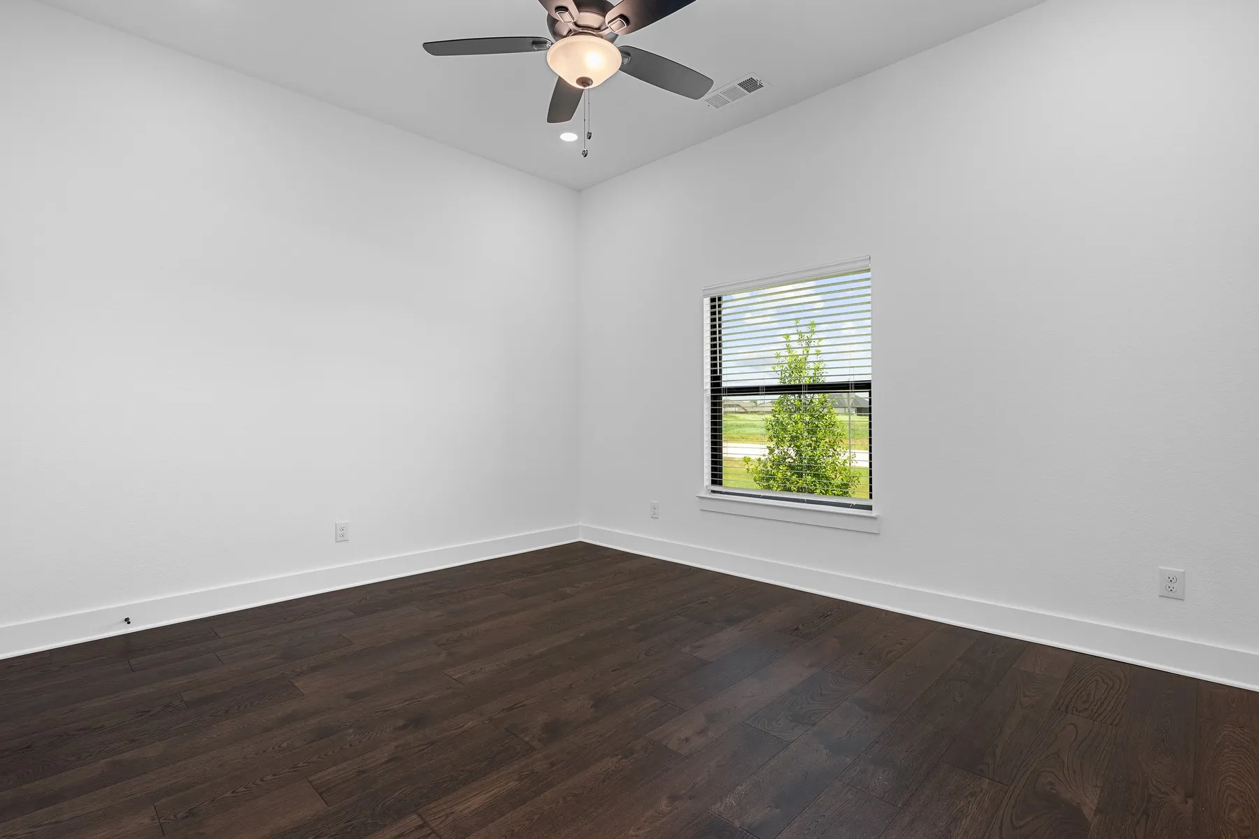Single Family Residence For Sale in Denton County , 103 River Birch Drive, Krugerville, Texas 76227, 4 Bedroom, 4 Bathroom, 3 Garage spaces, 3,804 Sqft, built in 2026, mls#21379271, Real Estate Agent in Krugerville, Homes For Sale in Denton county, Homes For Sale in Krugerville, Realtor in Krugerville Texas, Real Estate Brokerage Independent Realty Texas, Luminita Cordes Realtor