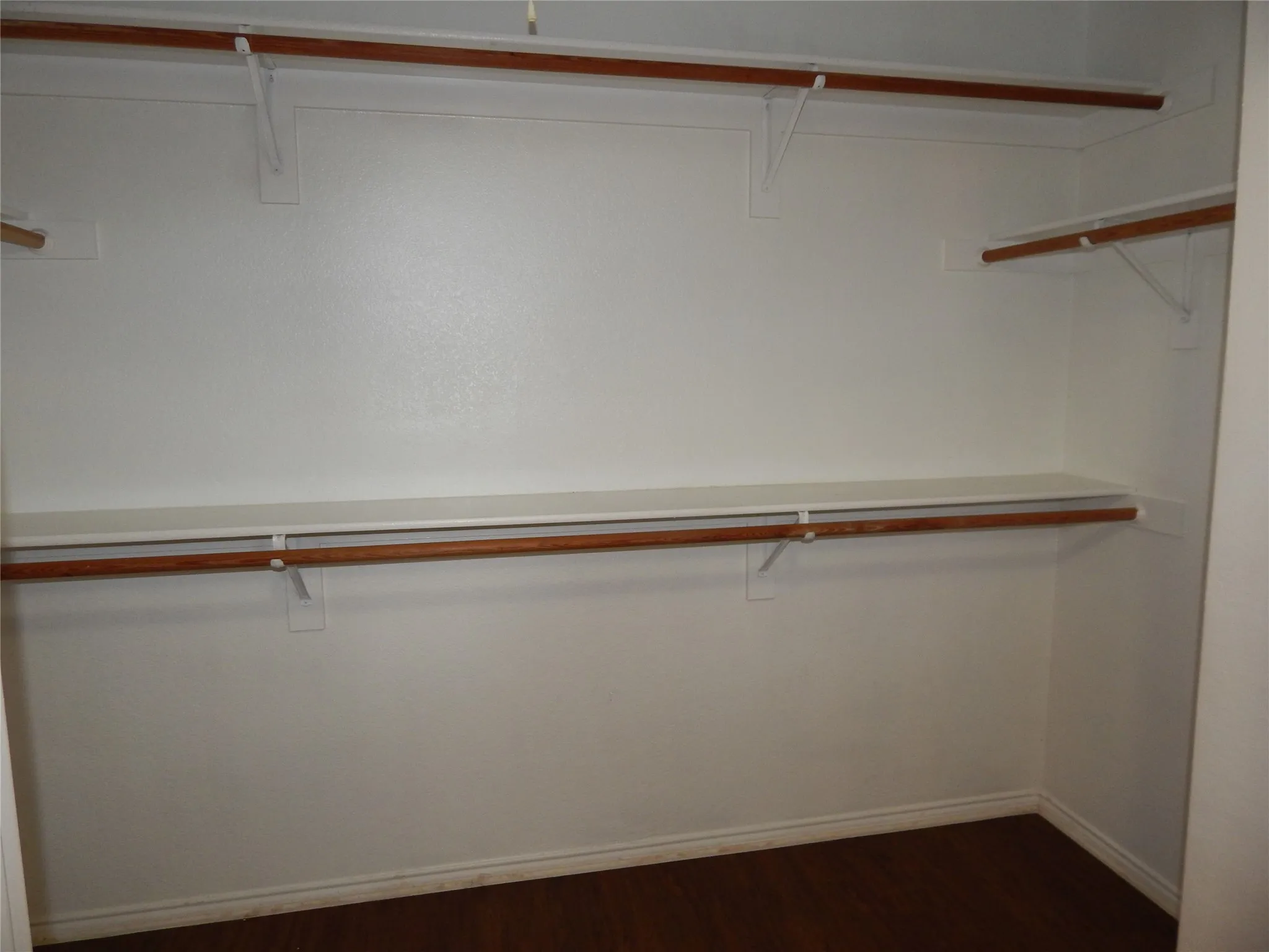 Duplex For Rent in Tarrant County , 1027 Tennessee Trail, Arlington, Texas 76017, 3 Bedroom, 3 Bathroom, 2 Garage spaces, 1,591 Sqft, built in 1999, mls#21379272, Real Estate Agent in Arlington, Homes For Rent in Tarrant county, Homes For Rent in Arlington, Realtor in Arlington Texas, Real Estate Brokerage Independent Realty Texas, Luminita Cordes Realtor