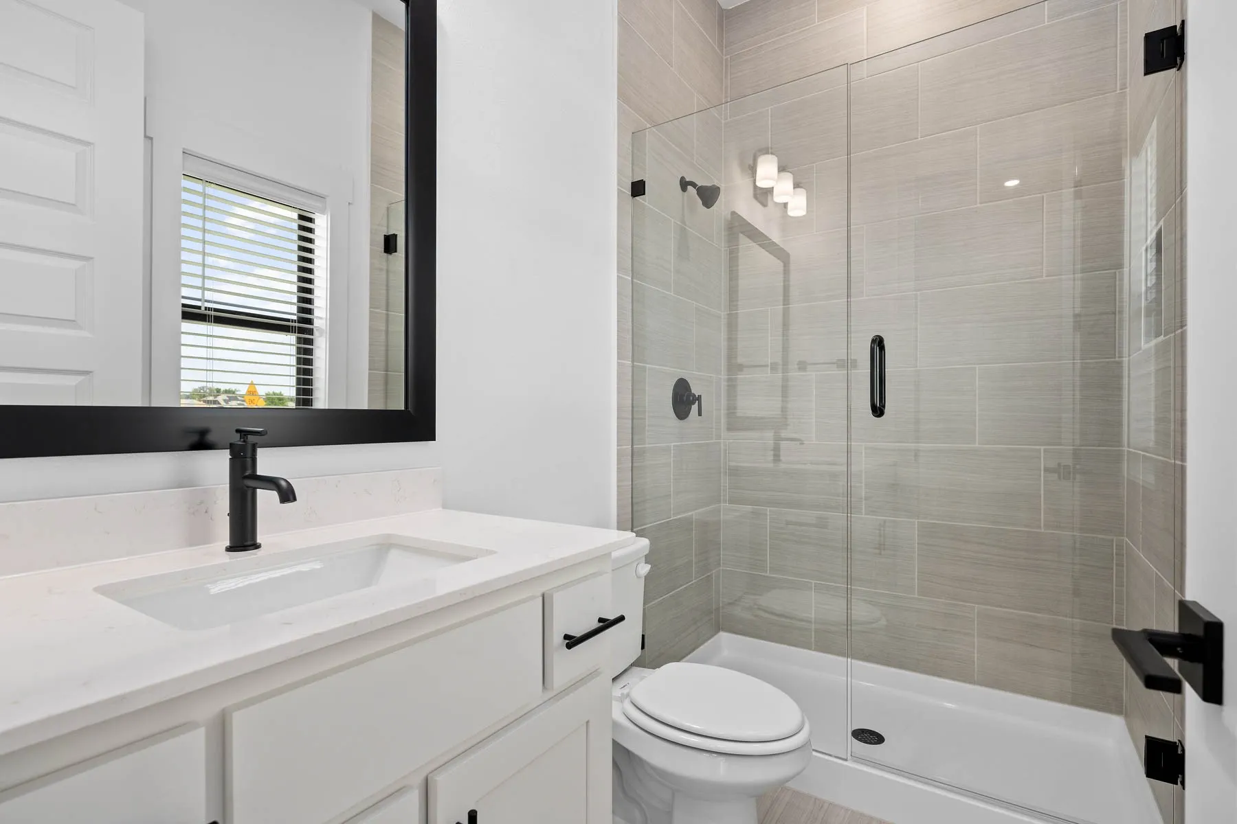 En-suite bathroom