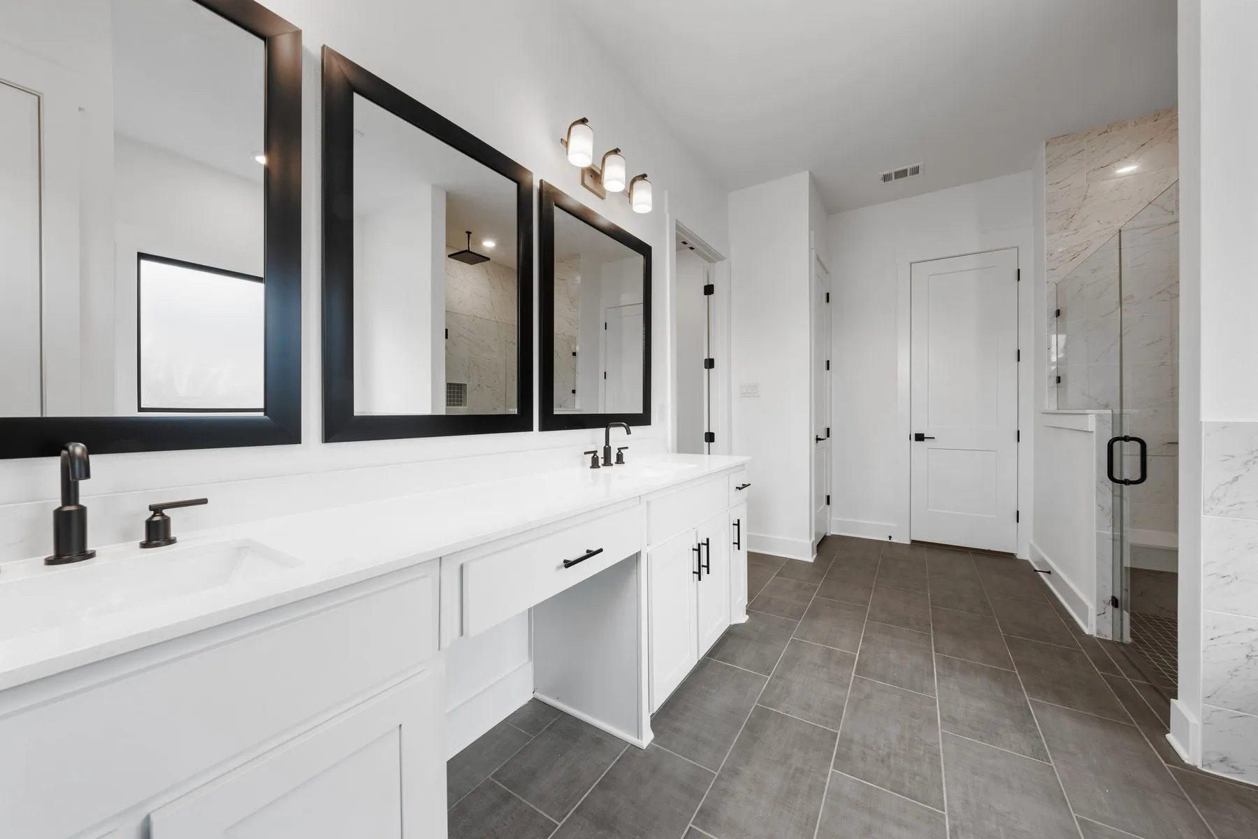 Single Family Residence For Sale in Denton County , 105 River Birch Drive, Krugerville, Texas 76227, 3 Bedroom, 3 Bathroom, 3 Garage spaces, 3,042 Sqft, built in 2026, mls#21379275, Real Estate Agent in Krugerville, Homes For Sale in Denton county, Homes For Sale in Krugerville, Realtor in Krugerville Texas, Real Estate Brokerage Independent Realty Texas, Luminita Cordes Realtor