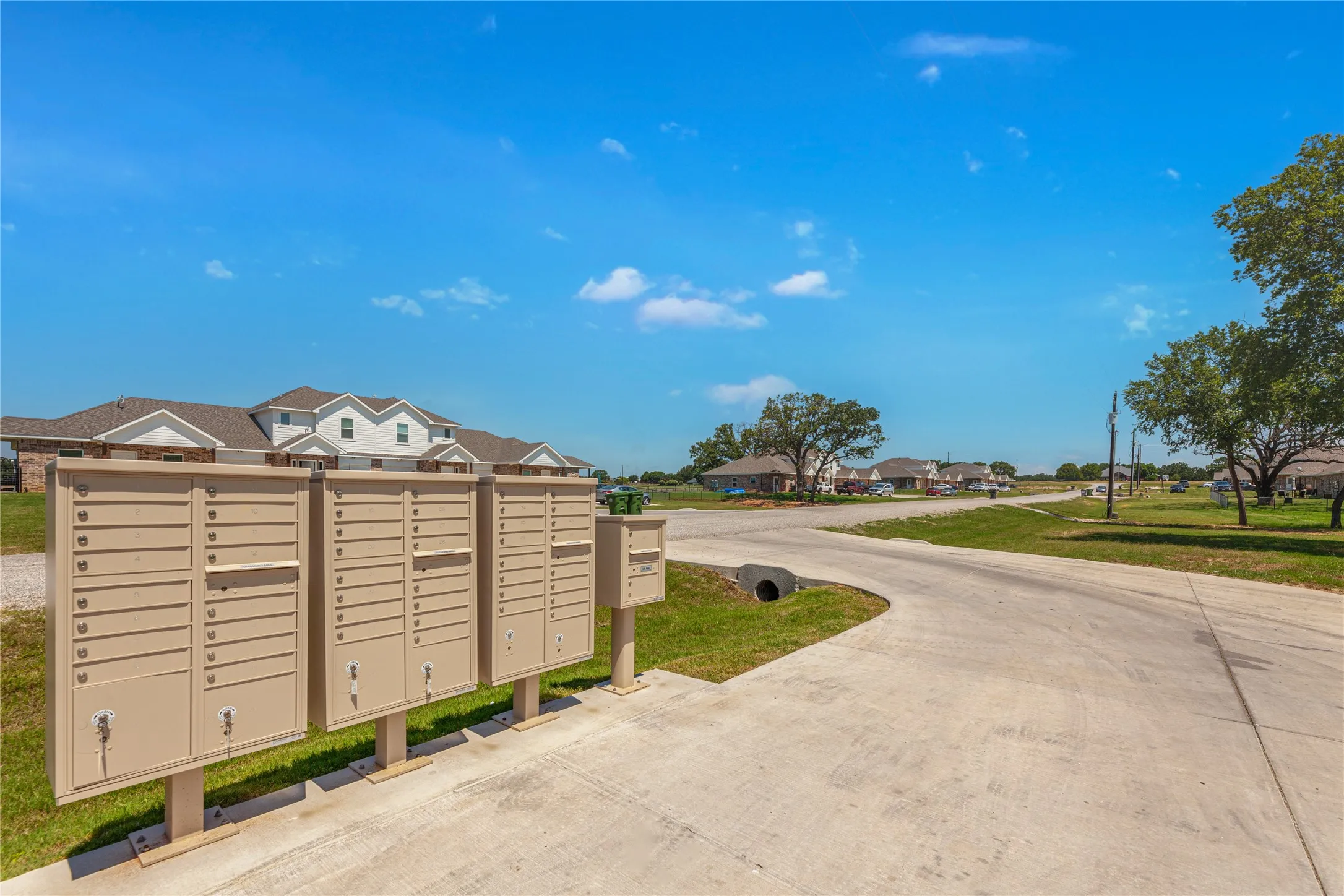 Townhouse For Rent in Parker County , 109 N Park Ct, Springtown, Texas 76082, 3 Bedroom, 3 Bathroom, 1 Garage spaces, 1,366 Sqft, built in 2019, mls#21379278, Real Estate Agent in Springtown, Homes For Rent in Parker county, Homes For Rent in Springtown, Realtor in Springtown Texas, Real Estate Brokerage Independent Realty Texas, Luminita Cordes Realtor