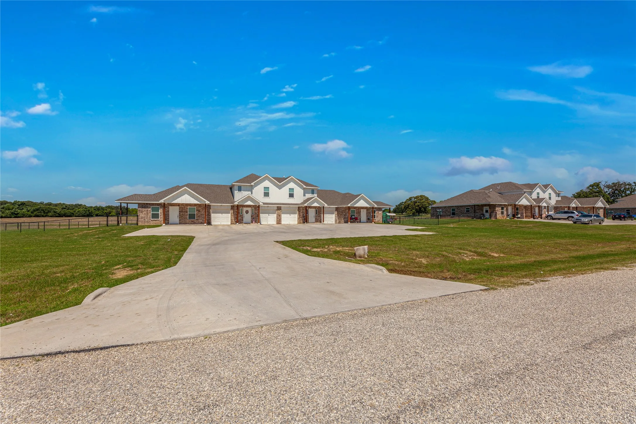 Townhouse For Rent in Parker County , 109 N Park Ct, Springtown, Texas 76082, 3 Bedroom, 3 Bathroom, 1 Garage spaces, 1,366 Sqft, built in 2019, mls#21379278, Real Estate Agent in Springtown, Homes For Rent in Parker county, Homes For Rent in Springtown, Realtor in Springtown Texas, Real Estate Brokerage Independent Realty Texas, Luminita Cordes Realtor