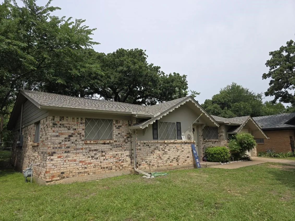 Single Family Residence For Sale in Tarrant County , 84 Ravenswood Drive, Bedford, Texas 76022, 3 Bedroom, 2 Bathroom, 1 Garage spaces, 1,091 Sqft, built in 1962, mls#21379281, Real Estate Agent in Bedford, Homes For Sale in Tarrant county, Homes For Sale in Bedford, Realtor in Bedford Texas, Real Estate Brokerage Independent Realty Texas, Luminita Cordes Realtor