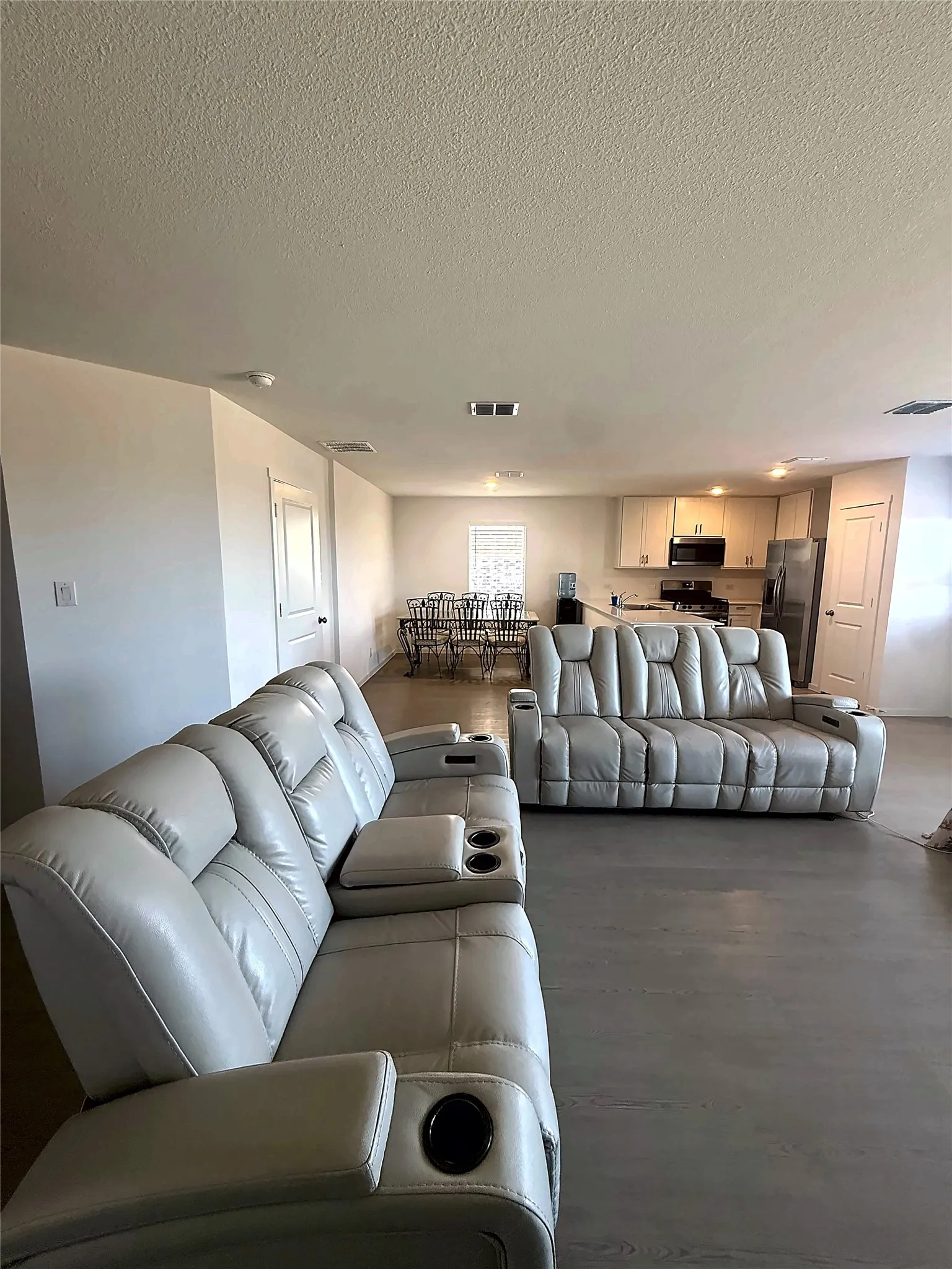 Single Family Residence For Rent in Denton County , 436 Back Country Drive, Little Elm, Texas 75068, 4 Bedroom, 3 Bathroom, 2 Garage spaces, 2,056 Sqft, built in 2025, mls#21379284, Real Estate Agent in Little Elm, Homes For Rent in Denton county, Homes For Rent in Little Elm, Realtor in Little Elm Texas, Real Estate Brokerage Independent Realty Texas, Luminita Cordes Realtor