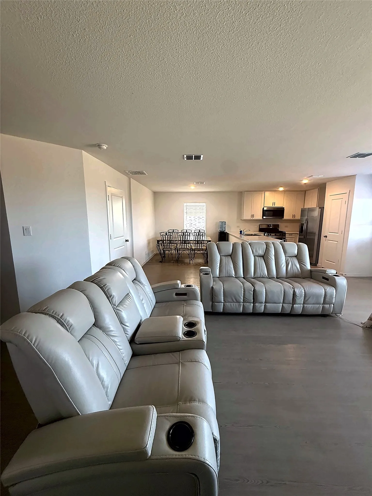 Single Family Residence For Rent in Denton County , 436 Back Country Drive, Little Elm, Texas 75068, 4 Bedroom, 3 Bathroom, 2 Garage spaces, 2,056 Sqft, built in 2025, mls#21379284, Real Estate Agent in Little Elm, Homes For Rent in Denton county, Homes For Rent in Little Elm, Realtor in Little Elm Texas, Real Estate Brokerage Independent Realty Texas, Luminita Cordes Realtor