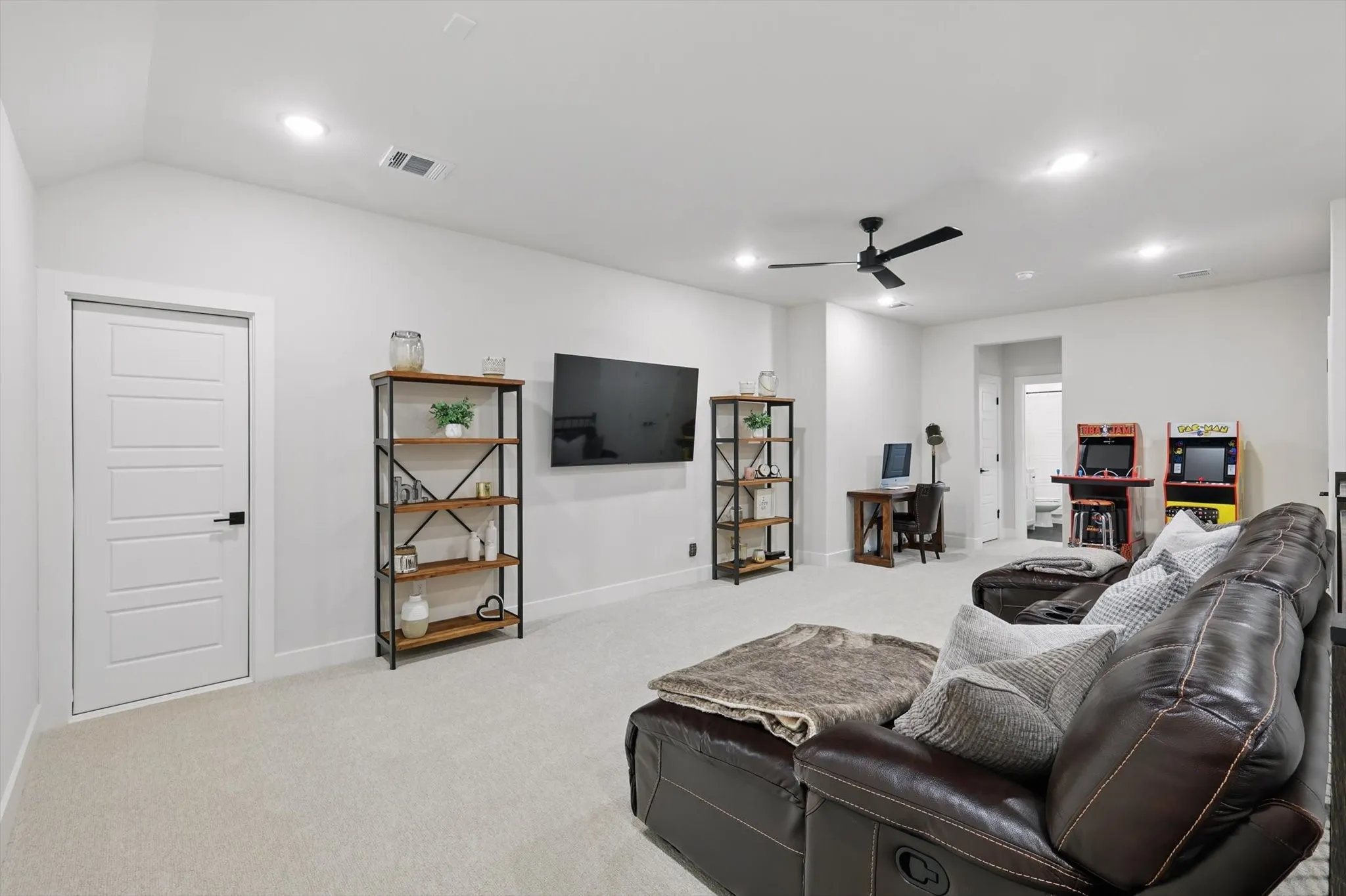Single Family Residence For Sale in Denton County , 330 Peach Point Road, Prosper, Texas 75078, 4 Bedroom, 5 Bathroom, 3 Garage spaces, 4,314 Sqft, built in 2023, mls#21379294, Real Estate Agent in Prosper, Homes For Sale in Denton county, Homes For Sale in Prosper, Realtor in Prosper Texas, Real Estate Brokerage Independent Realty Texas, Luminita Cordes Realtor