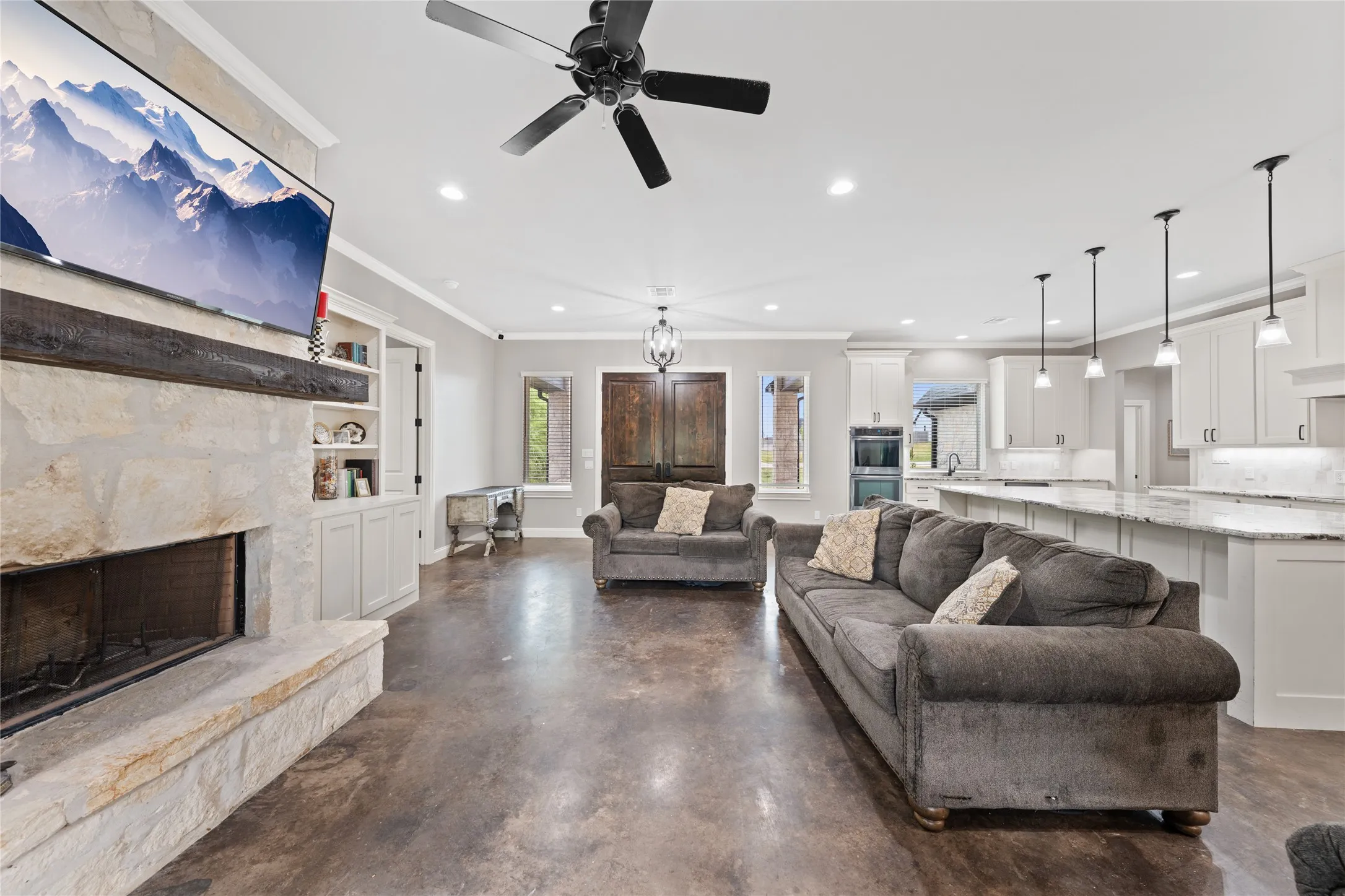 Single Family Residence For Sale in Mc Lennan County , 240 Royals Ranch Road, Lorena, Texas 76655, 4 Bedroom, 3 Bathroom, 2 Garage spaces, 2,849 Sqft, built in 2022, mls#21378316, Real Estate Agent in Lorena, Homes For Sale in Mc Lennan county, Homes For Sale in Lorena, Realtor in Lorena Texas, Real Estate Brokerage Independent Realty Texas, Luminita Cordes Realtor