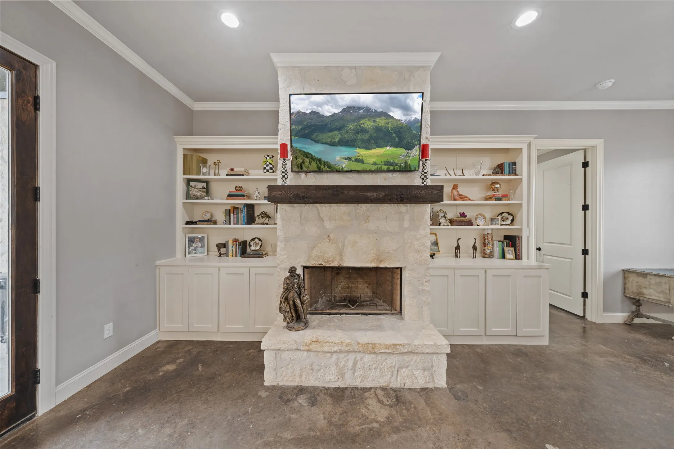 Single Family Residence For Sale in Mc Lennan County , 240 Royals Ranch Road, Lorena, Texas 76655, 4 Bedroom, 3 Bathroom, 2 Garage spaces, 2,849 Sqft, built in 2022, mls#21378316, Real Estate Agent in Lorena, Homes For Sale in Mc Lennan county, Homes For Sale in Lorena, Realtor in Lorena Texas, Real Estate Brokerage Independent Realty Texas, Luminita Cordes Realtor