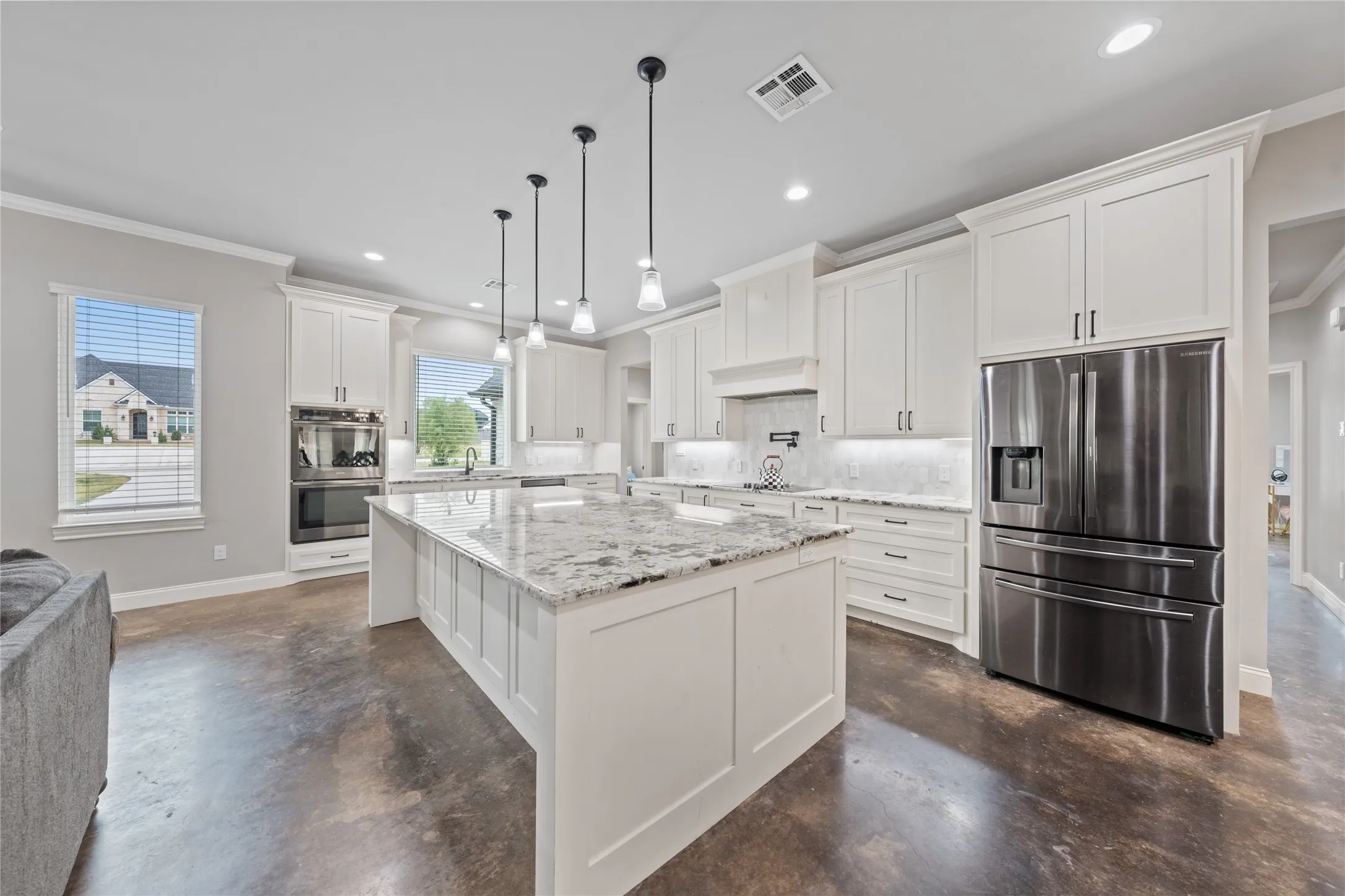 Single Family Residence For Sale in Mc Lennan County , 240 Royals Ranch Road, Lorena, Texas 76655, 4 Bedroom, 3 Bathroom, 2 Garage spaces, 2,849 Sqft, built in 2022, mls#21378316, Real Estate Agent in Lorena, Homes For Sale in Mc Lennan county, Homes For Sale in Lorena, Realtor in Lorena Texas, Real Estate Brokerage Independent Realty Texas, Luminita Cordes Realtor