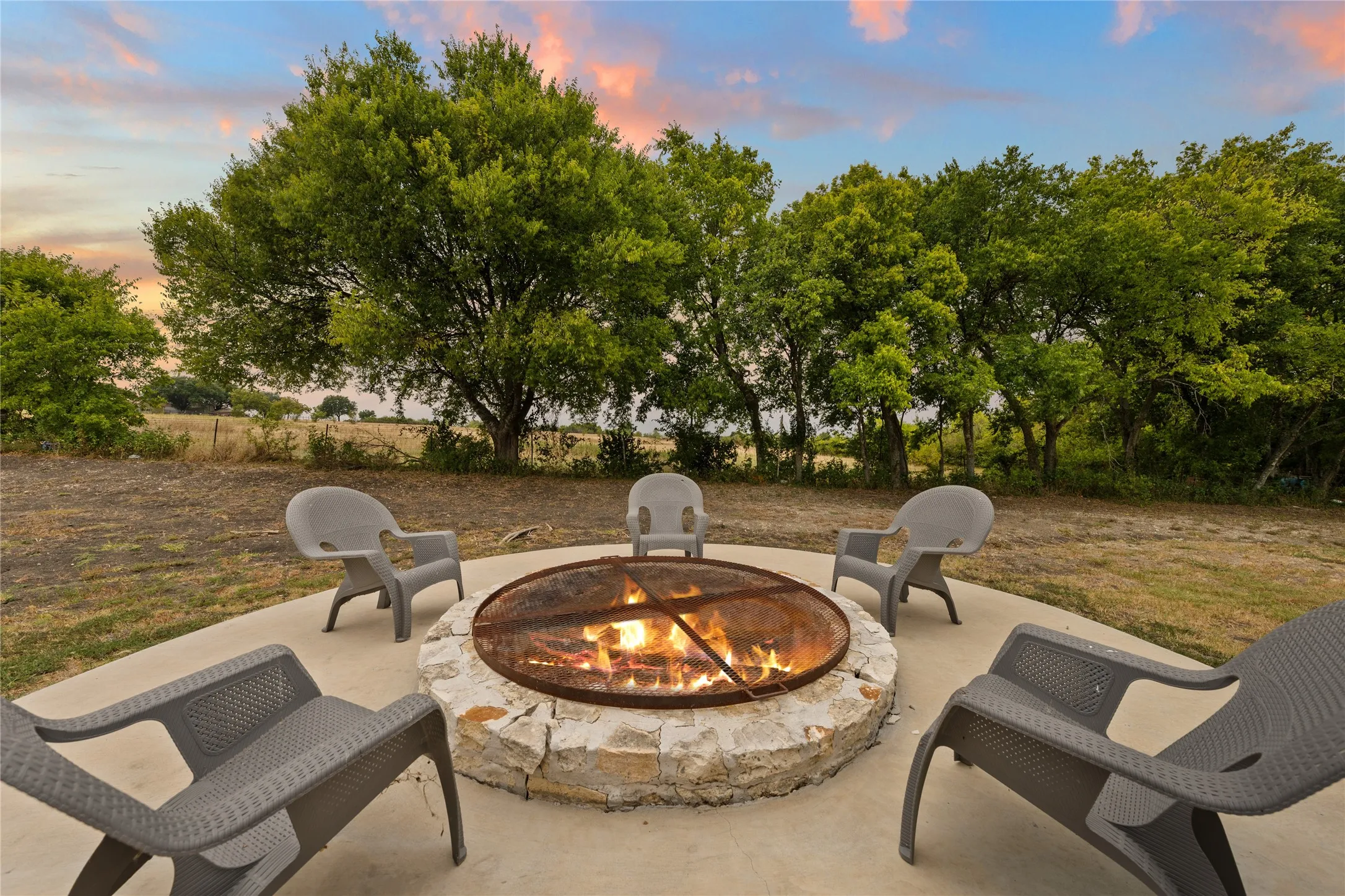 Single Family Residence For Sale in Mc Lennan County , 240 Royals Ranch Road, Lorena, Texas 76655, 4 Bedroom, 3 Bathroom, 2 Garage spaces, 2,849 Sqft, built in 2022, mls#21378316, Real Estate Agent in Lorena, Homes For Sale in Mc Lennan county, Homes For Sale in Lorena, Realtor in Lorena Texas, Real Estate Brokerage Independent Realty Texas, Luminita Cordes Realtor