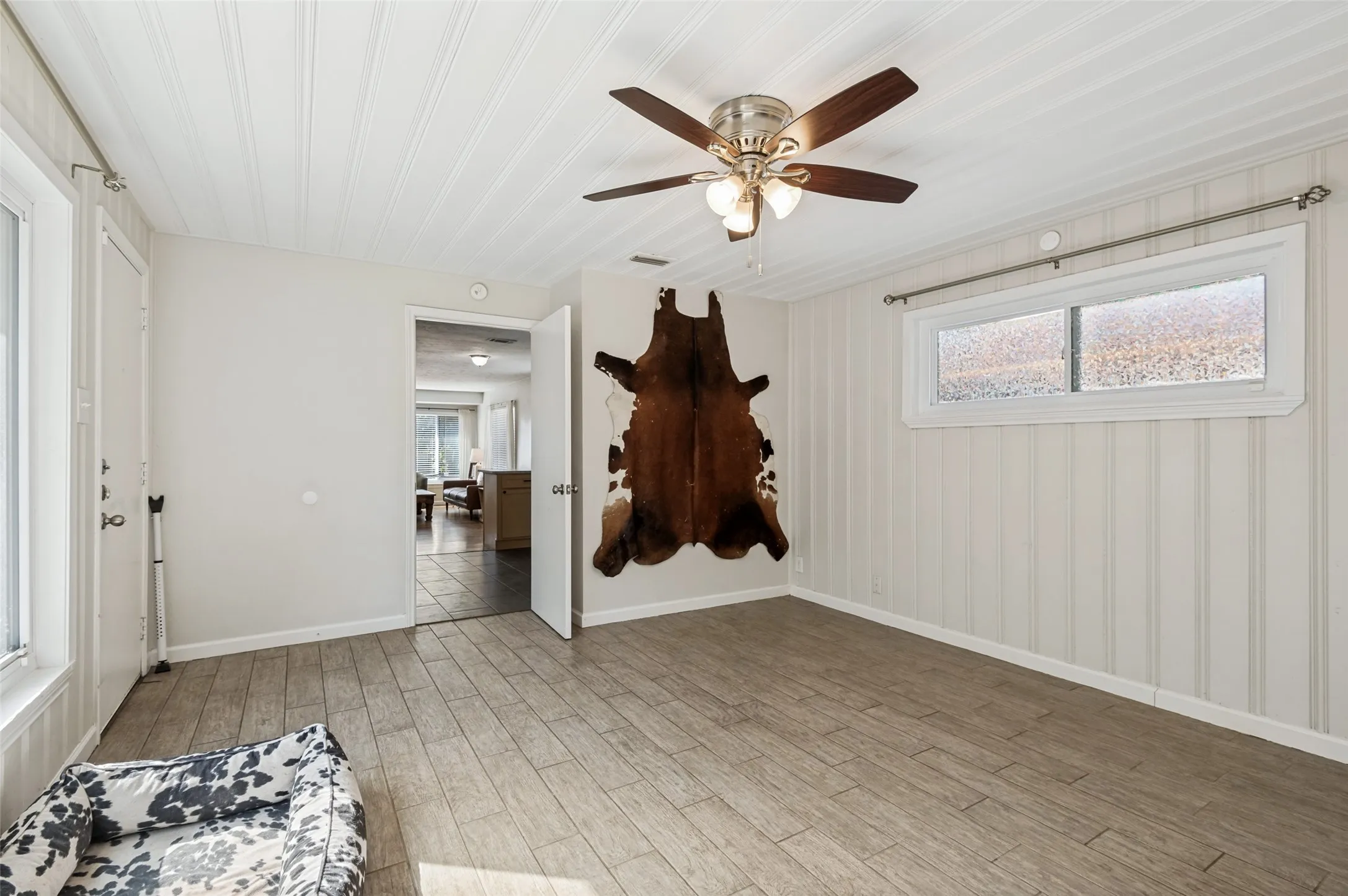 Single Family Residence For Sale in Dallas County , 1219 Mcadams Avenue, Dallas, Texas 75224, 3 Bedroom, 2 Bathroom, 2 Garage spaces, 1,396 Sqft, built in 1950, mls#21373786, Real Estate Agent in Dallas, Homes For Sale in Dallas county, Homes For Sale in Dallas, Realtor in Dallas Texas, Real Estate Brokerage Independent Realty Texas, Luminita Cordes Realtor