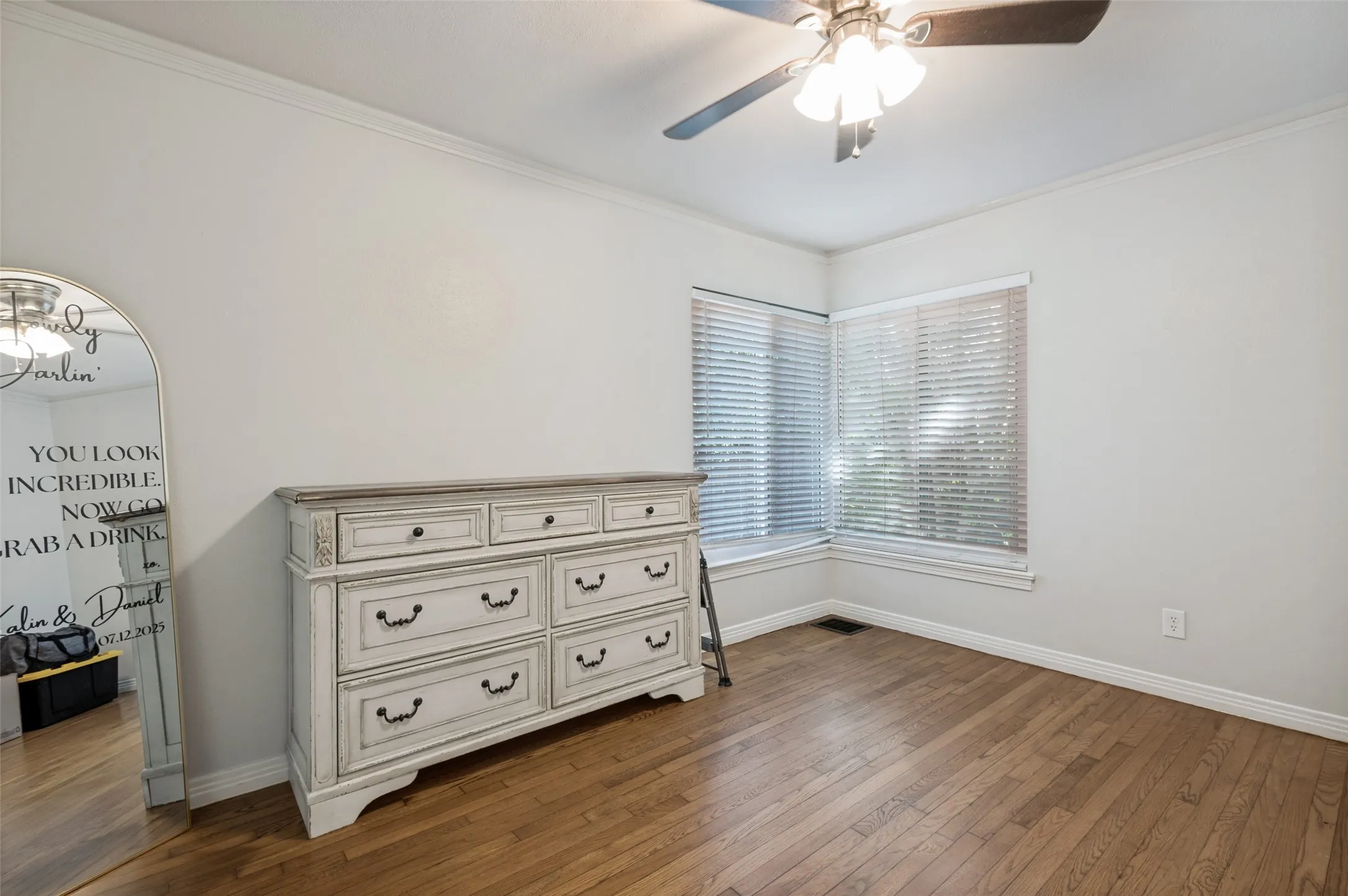 Single Family Residence For Sale in Dallas County , 1219 Mcadams Avenue, Dallas, Texas 75224, 3 Bedroom, 2 Bathroom, 2 Garage spaces, 1,396 Sqft, built in 1950, mls#21373786, Real Estate Agent in Dallas, Homes For Sale in Dallas county, Homes For Sale in Dallas, Realtor in Dallas Texas, Real Estate Brokerage Independent Realty Texas, Luminita Cordes Realtor