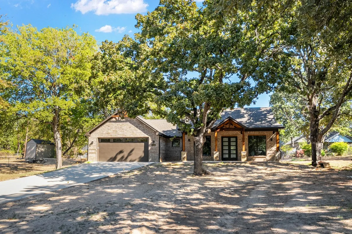 Single Family Residence For Sale in Henderson County , 128 Autumn Wood Trail, Gun Barrel City, Texas 75156, 3 Bedroom, 2 Bathroom, 2 Garage spaces, 1,925 Sqft, built in 2026, mls#21379288, Real Estate Agent in Gun Barrel City, Homes For Sale in Henderson county, Homes For Sale in Gun Barrel City, Realtor in Gun Barrel City Texas, Real Estate Brokerage Independent Realty Texas, Luminita Cordes Realtor