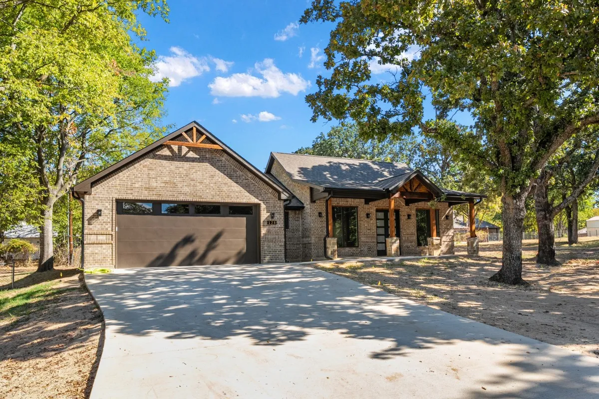 Single Family Residence For Sale in Henderson County , 128 Autumn Wood Trail, Gun Barrel City, Texas 75156, 3 Bedroom, 2 Bathroom, 2 Garage spaces, 1,925 Sqft, built in 2026, mls#21379288, Real Estate Agent in Gun Barrel City, Homes For Sale in Henderson county, Homes For Sale in Gun Barrel City, Realtor in Gun Barrel City Texas, Real Estate Brokerage Independent Realty Texas, Luminita Cordes Realtor