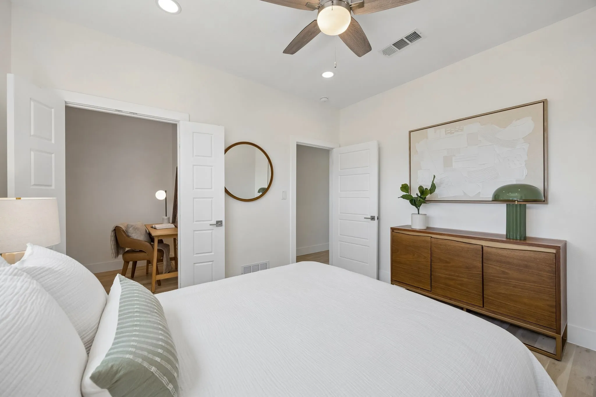 Condominium For Rent in Dallas County , 1917 Landon Lane, Dallas, Texas 75204, 2 Bedroom, 3 Bathroom, 2 Garage spaces, 1,566 Sqft, built in 2021, mls#21379078, Real Estate Agent in Dallas, Homes For Rent in Dallas county, Homes For Rent in Dallas, Realtor in Dallas Texas, Real Estate Brokerage Independent Realty Texas, Luminita Cordes Realtor
