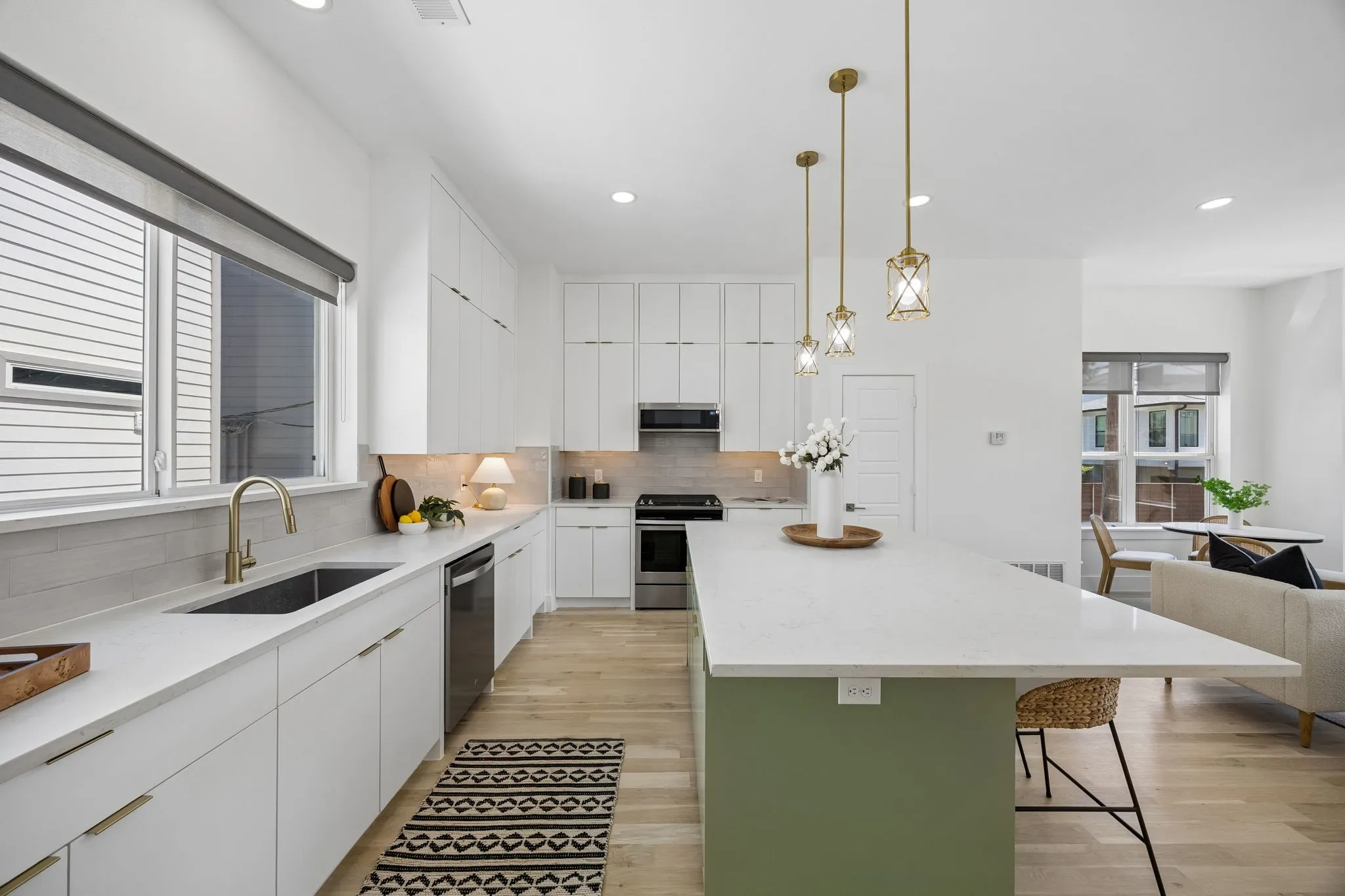 Condominium For Rent in Dallas County , 1917 Landon Lane, Dallas, Texas 75204, 2 Bedroom, 3 Bathroom, 2 Garage spaces, 1,566 Sqft, built in 2021, mls#21379078, Real Estate Agent in Dallas, Homes For Rent in Dallas county, Homes For Rent in Dallas, Realtor in Dallas Texas, Real Estate Brokerage Independent Realty Texas, Luminita Cordes Realtor