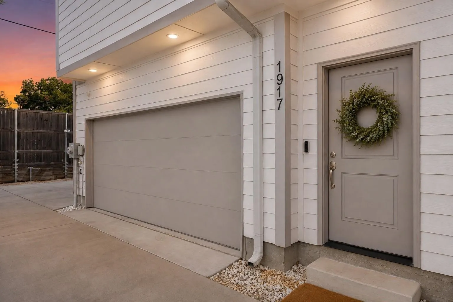 Condominium For Rent in Dallas County , 1917 Landon Lane, Dallas, Texas 75204, 2 Bedroom, 3 Bathroom, 2 Garage spaces, 1,566 Sqft, built in 2021, mls#21379078, Real Estate Agent in Dallas, Homes For Rent in Dallas county, Homes For Rent in Dallas, Realtor in Dallas Texas, Real Estate Brokerage Independent Realty Texas, Luminita Cordes Realtor