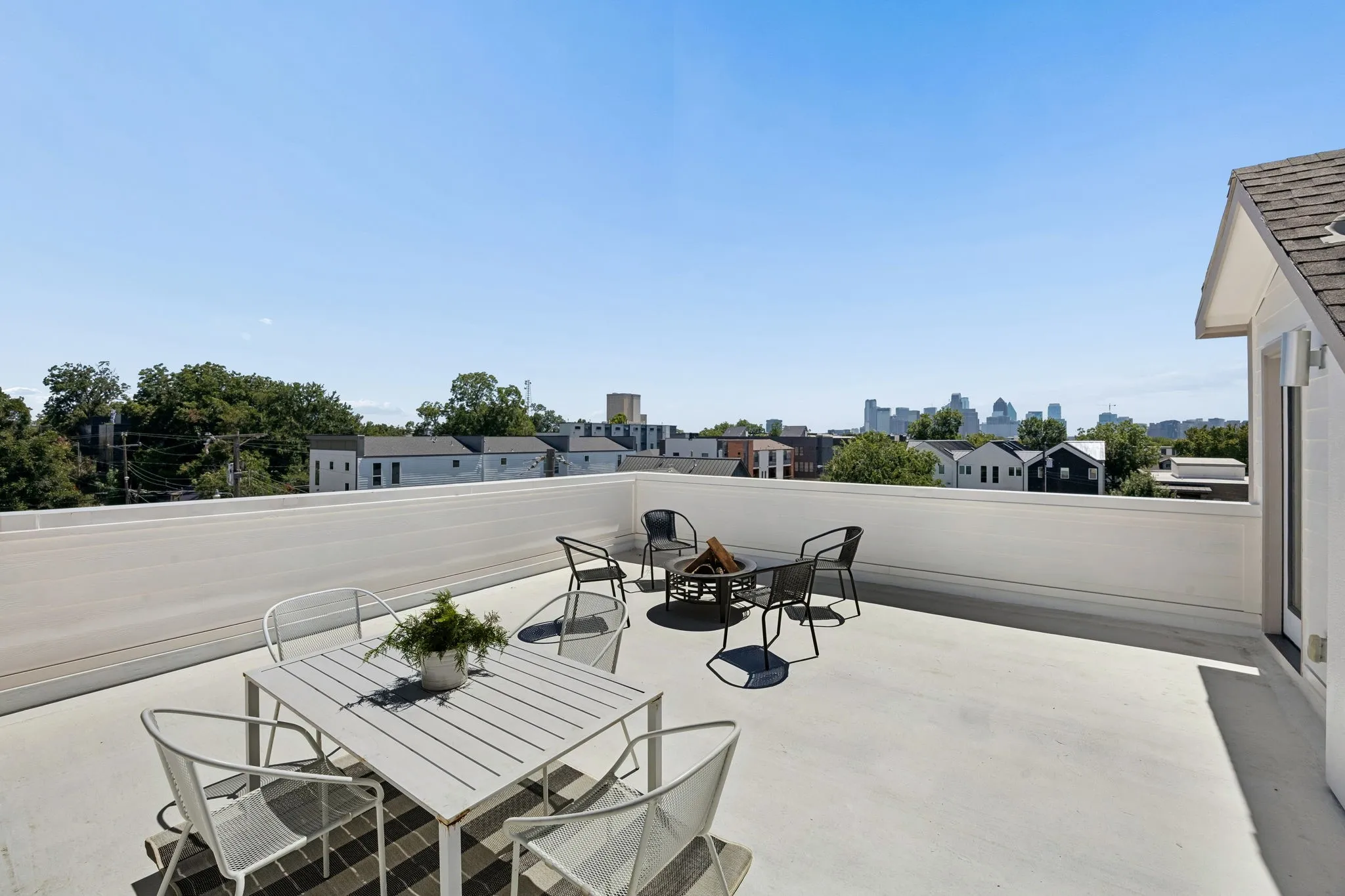 Condominium For Rent in Dallas County , 1917 Landon Lane, Dallas, Texas 75204, 2 Bedroom, 3 Bathroom, 2 Garage spaces, 1,566 Sqft, built in 2021, mls#21379078, Real Estate Agent in Dallas, Homes For Rent in Dallas county, Homes For Rent in Dallas, Realtor in Dallas Texas, Real Estate Brokerage Independent Realty Texas, Luminita Cordes Realtor
