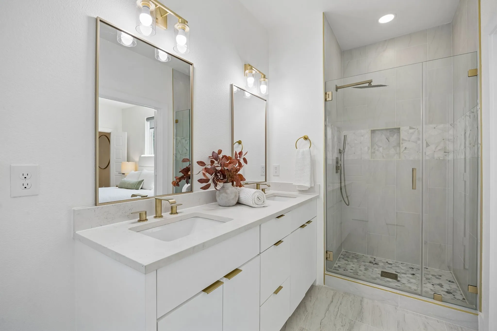 Condominium For Rent in Dallas County , 1917 Landon Lane, Dallas, Texas 75204, 2 Bedroom, 3 Bathroom, 2 Garage spaces, 1,566 Sqft, built in 2021, mls#21379078, Real Estate Agent in Dallas, Homes For Rent in Dallas county, Homes For Rent in Dallas, Realtor in Dallas Texas, Real Estate Brokerage Independent Realty Texas, Luminita Cordes Realtor